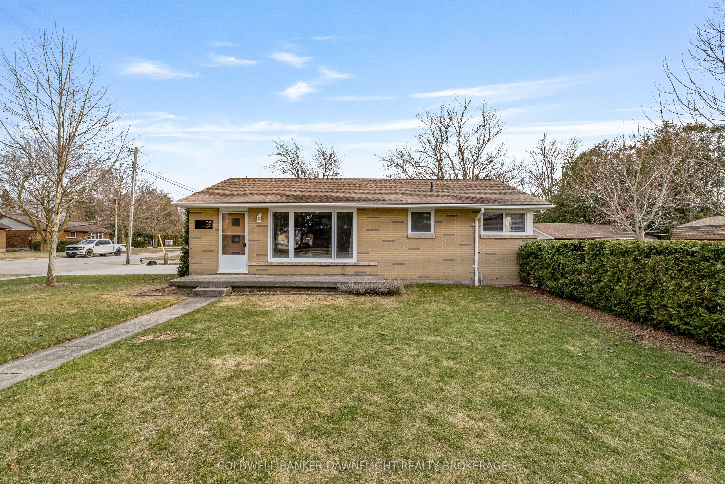 105 Wellington Street W, South Huron, ON N0M 1S2
