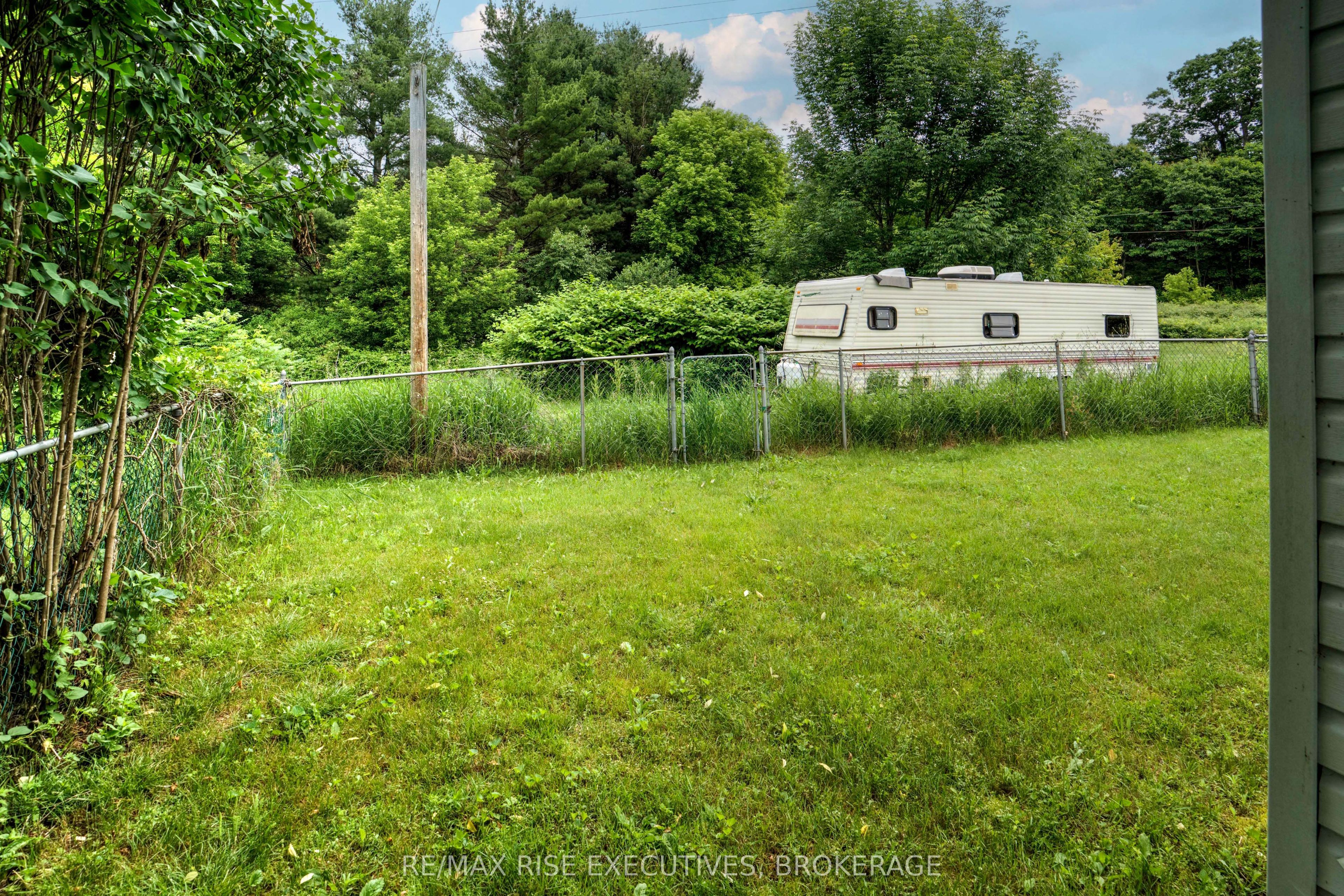 104 Ellisville Road 27, Leeds and the Thousand Islands, ON K0H 2N0 photo 3