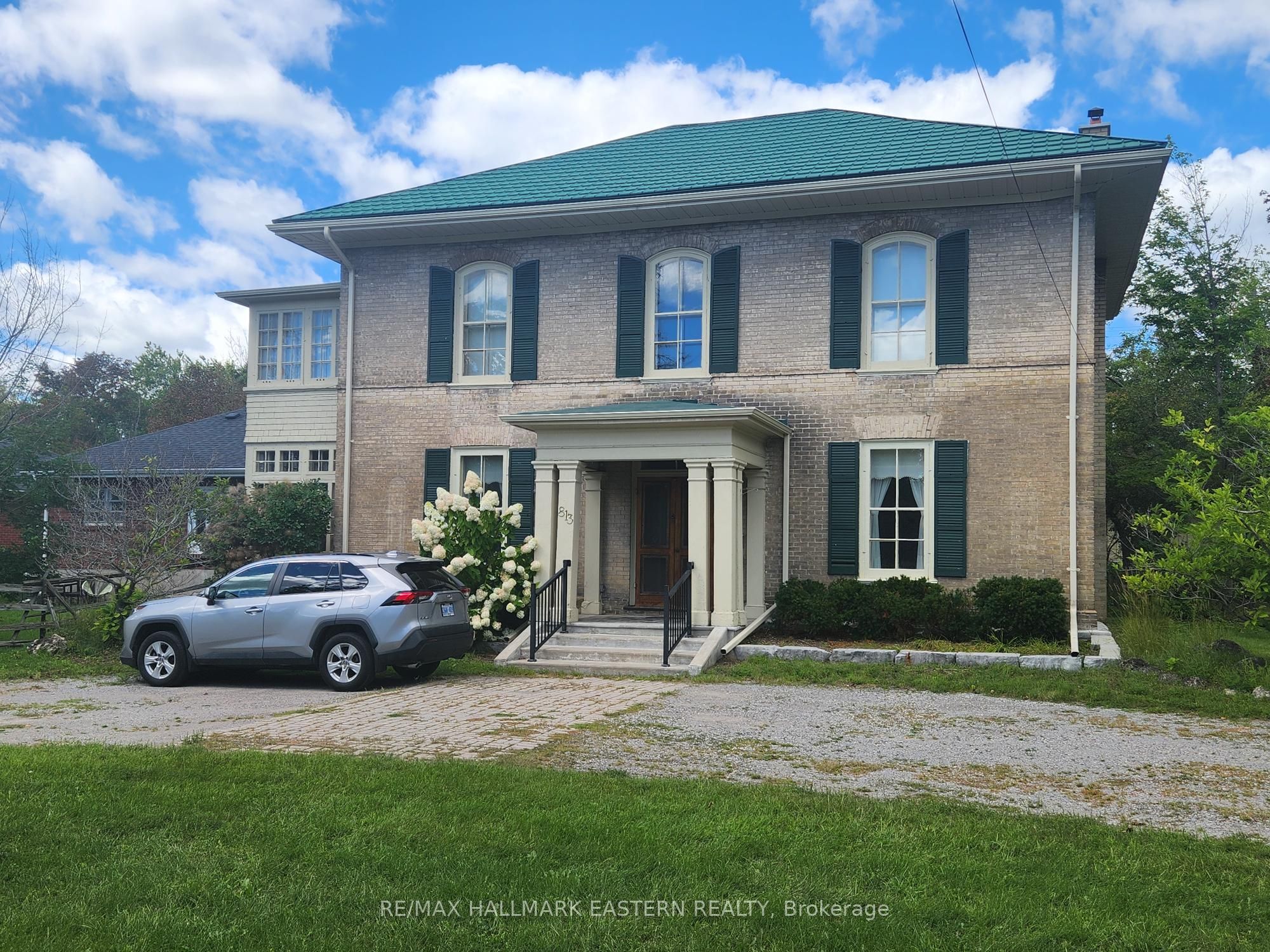 813 Water St. & 11 Argyle Street, Peterborough, ON K9H 3N7