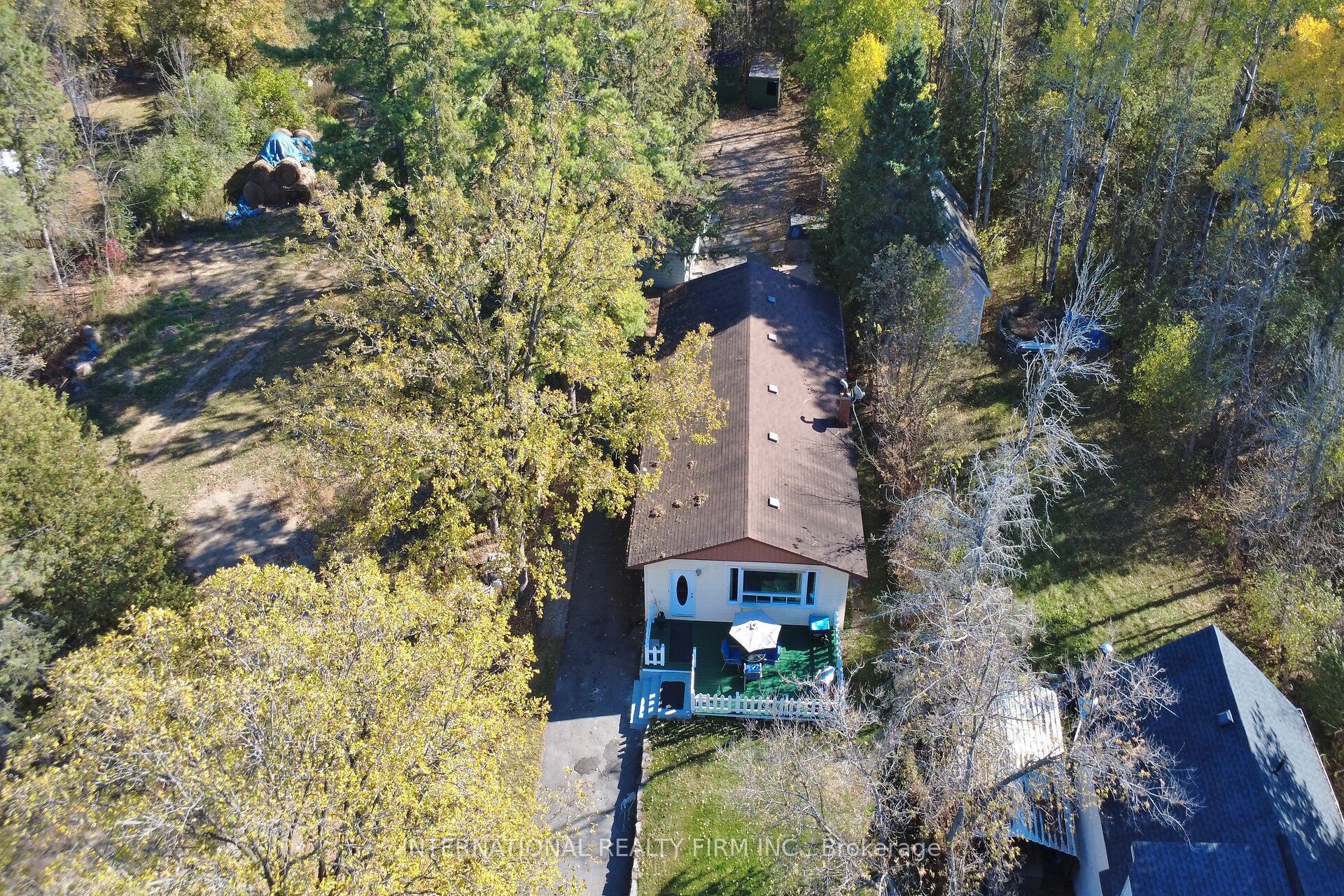 96 Constance Lake Road, Kanata, ON K2K 1X7 photo 2