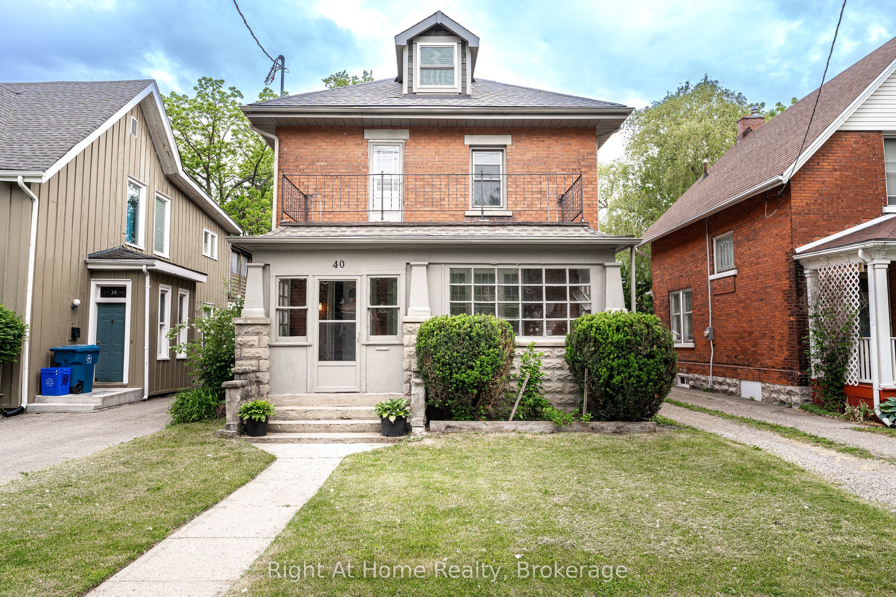 40 Douro Street, Stratford, ON N5A 3R3
