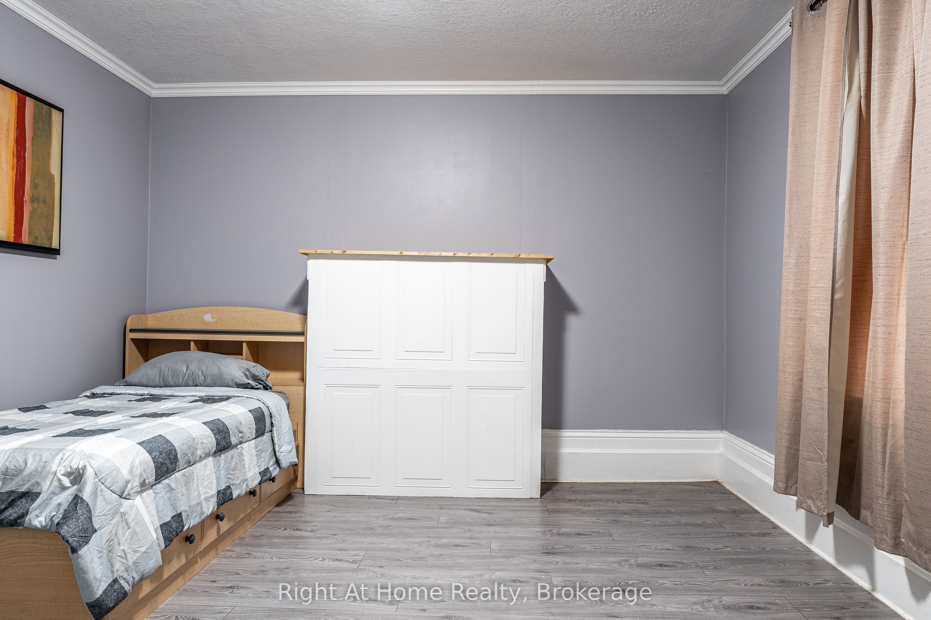 40 Douro Street, Stratford, ON N5A 3R3 photo 5
