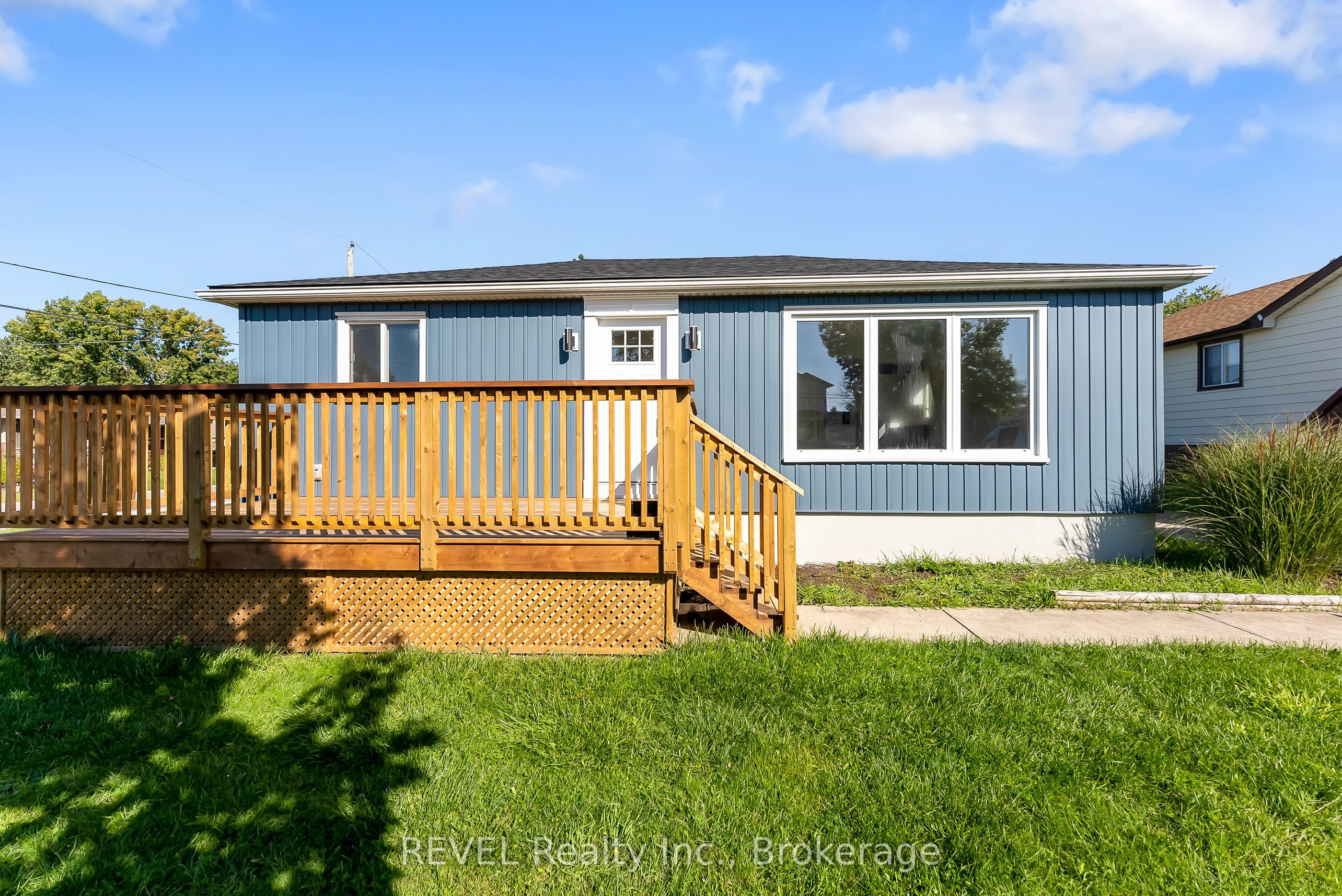 7859 Mulhern Street, Niagara Falls, ON L2H 1B6