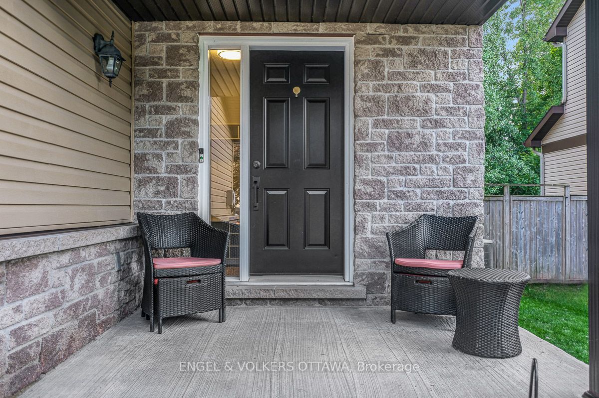 938 Payer Street, Clarence-Rockland, ON K4K 1N2 photo 3