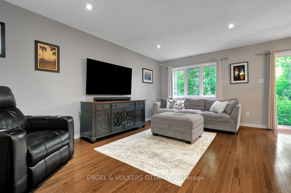 938 Payer Street, Clarence-Rockland, ON K4K 1N2 photo 5