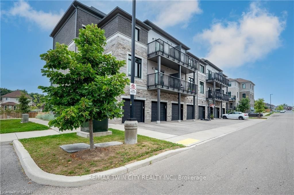 107 Westra Drive 27, Guelph/Eramosa, ON N1K 0B9 photo 2