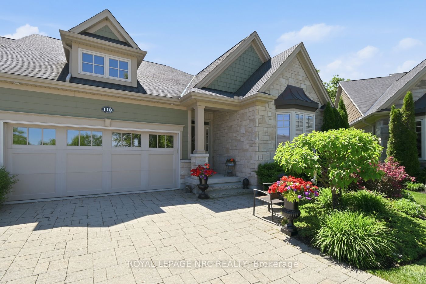 118 Coyle Court, Welland, ON L3C 0E2 photo 2