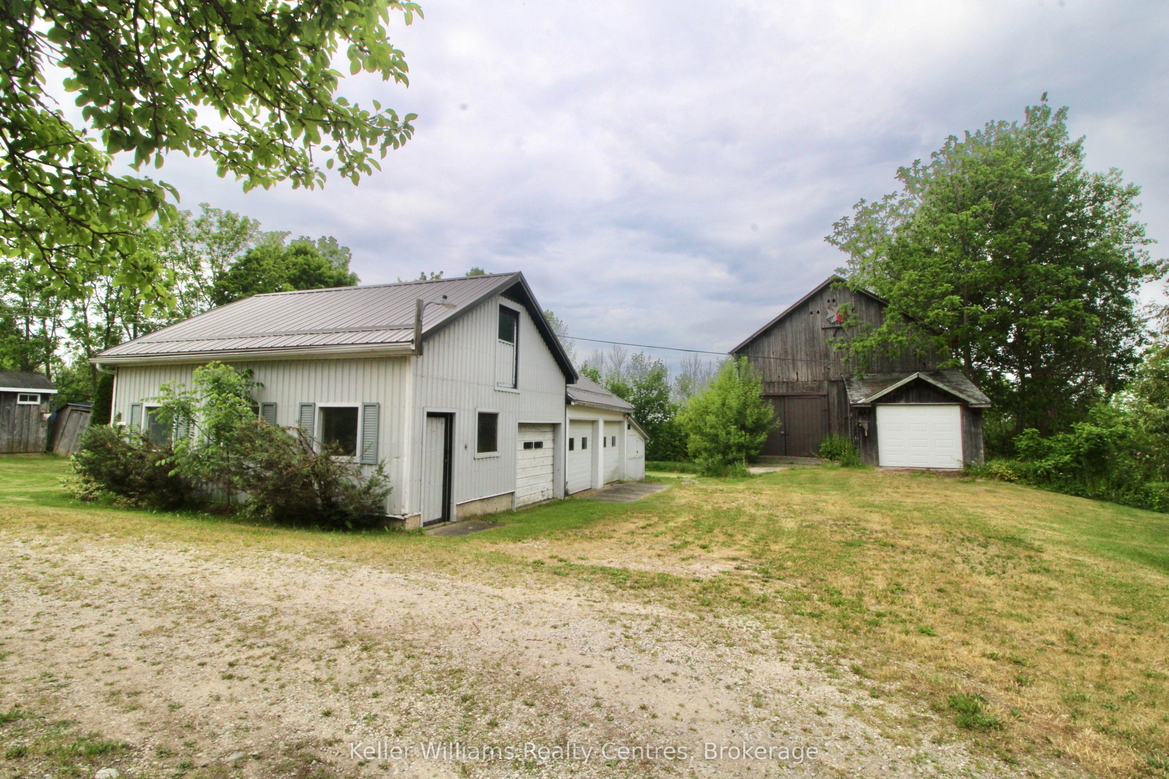 50/52 Main Street N, Brockton, ON N0G 1S0 photo 3