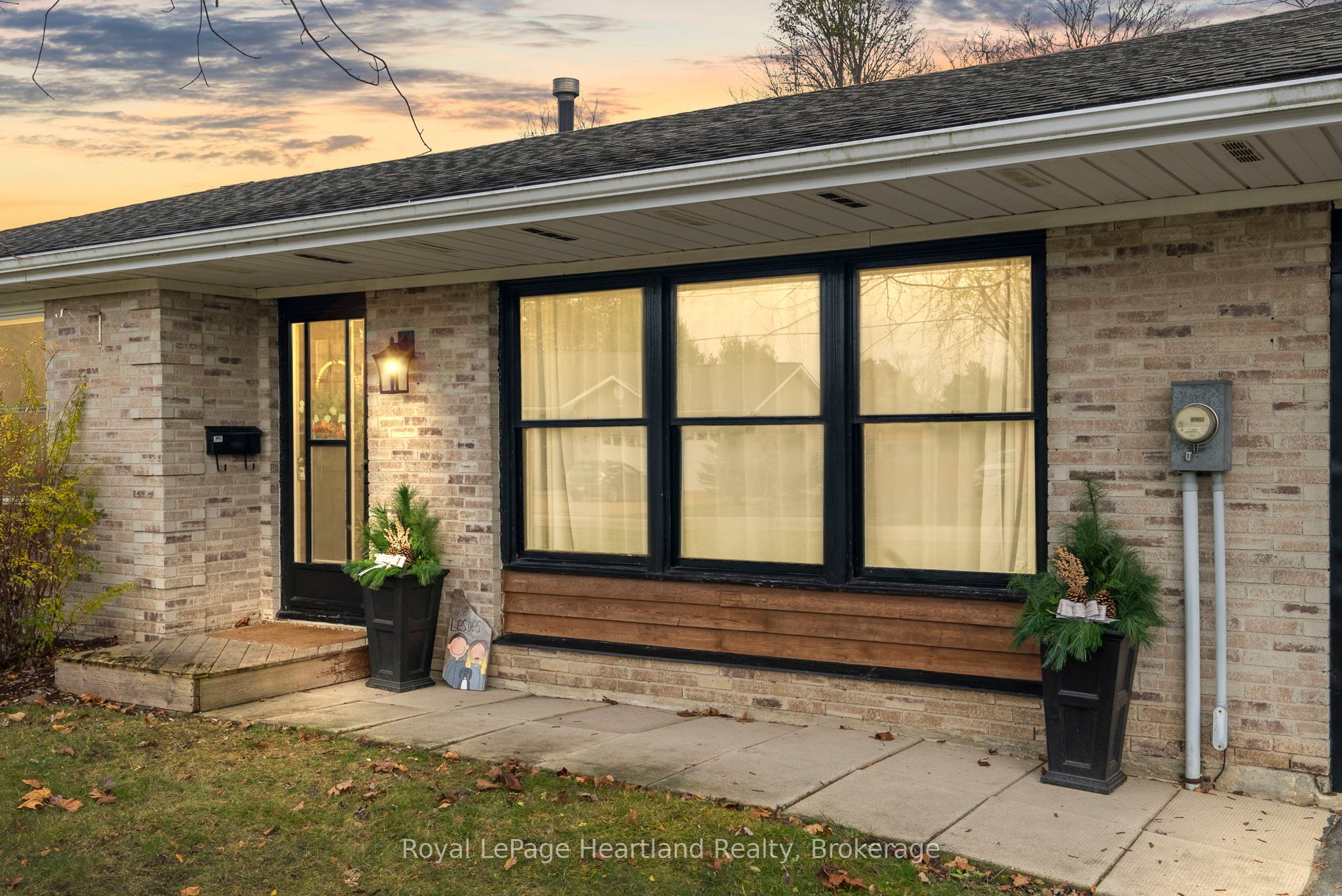 156 JOHN Street N, Minto, ON N0G 1Z0 photo 5