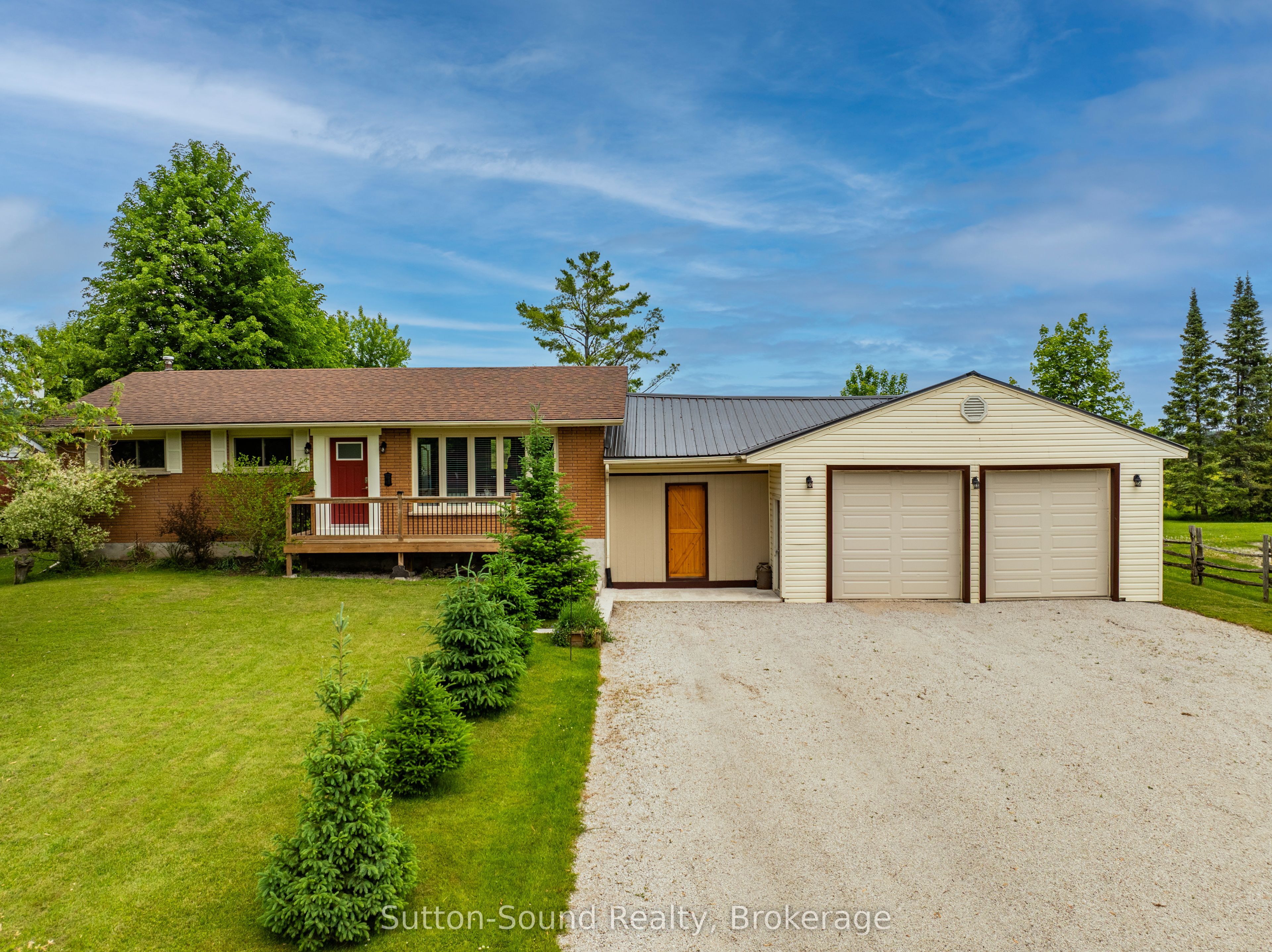 829 30th Street W, Georgian Bluffs, ON N4K 6V5 photo 2