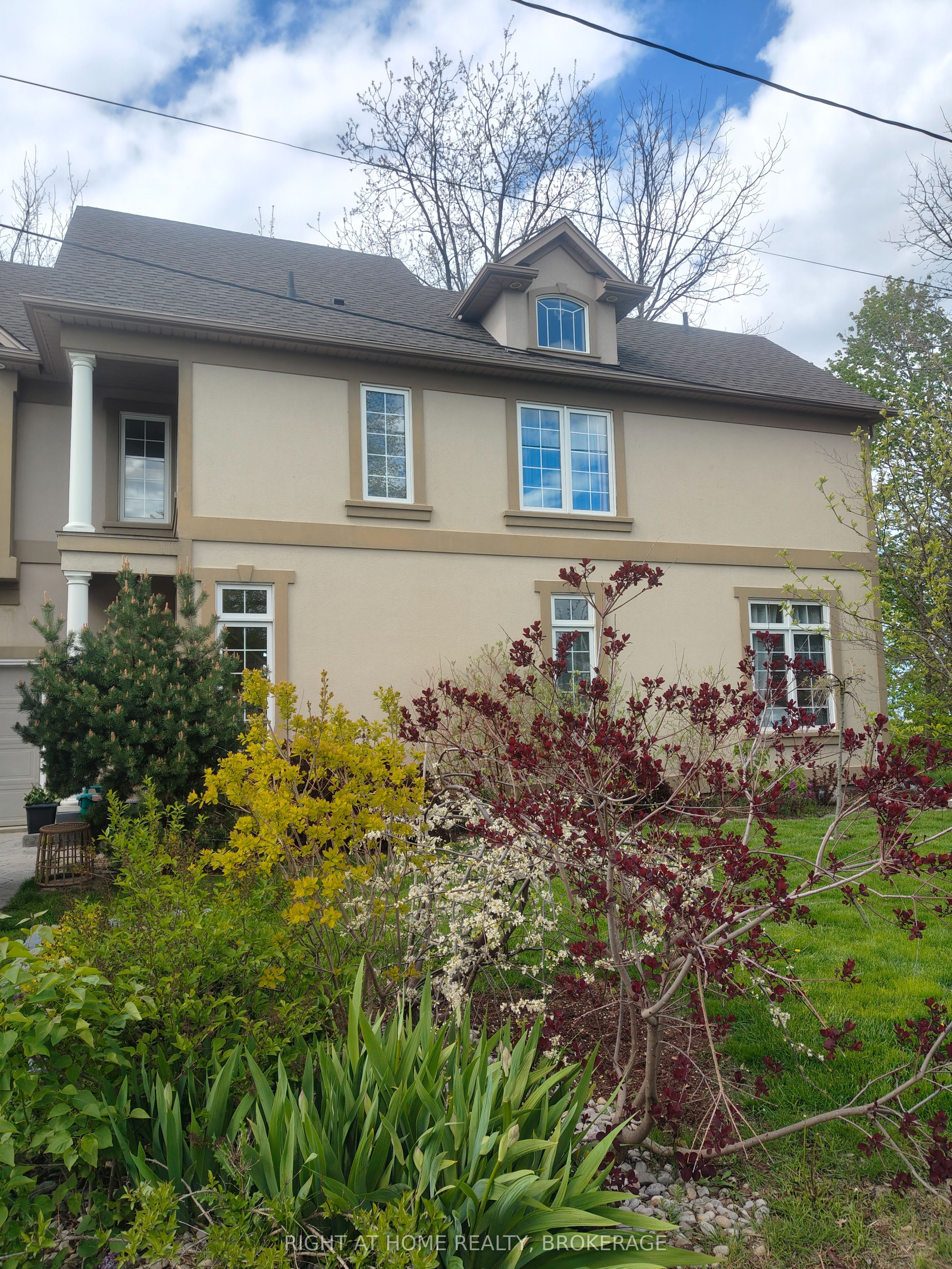 22 Ursula Avenue, St. Catharines, ON L2T 1T1 photo 2