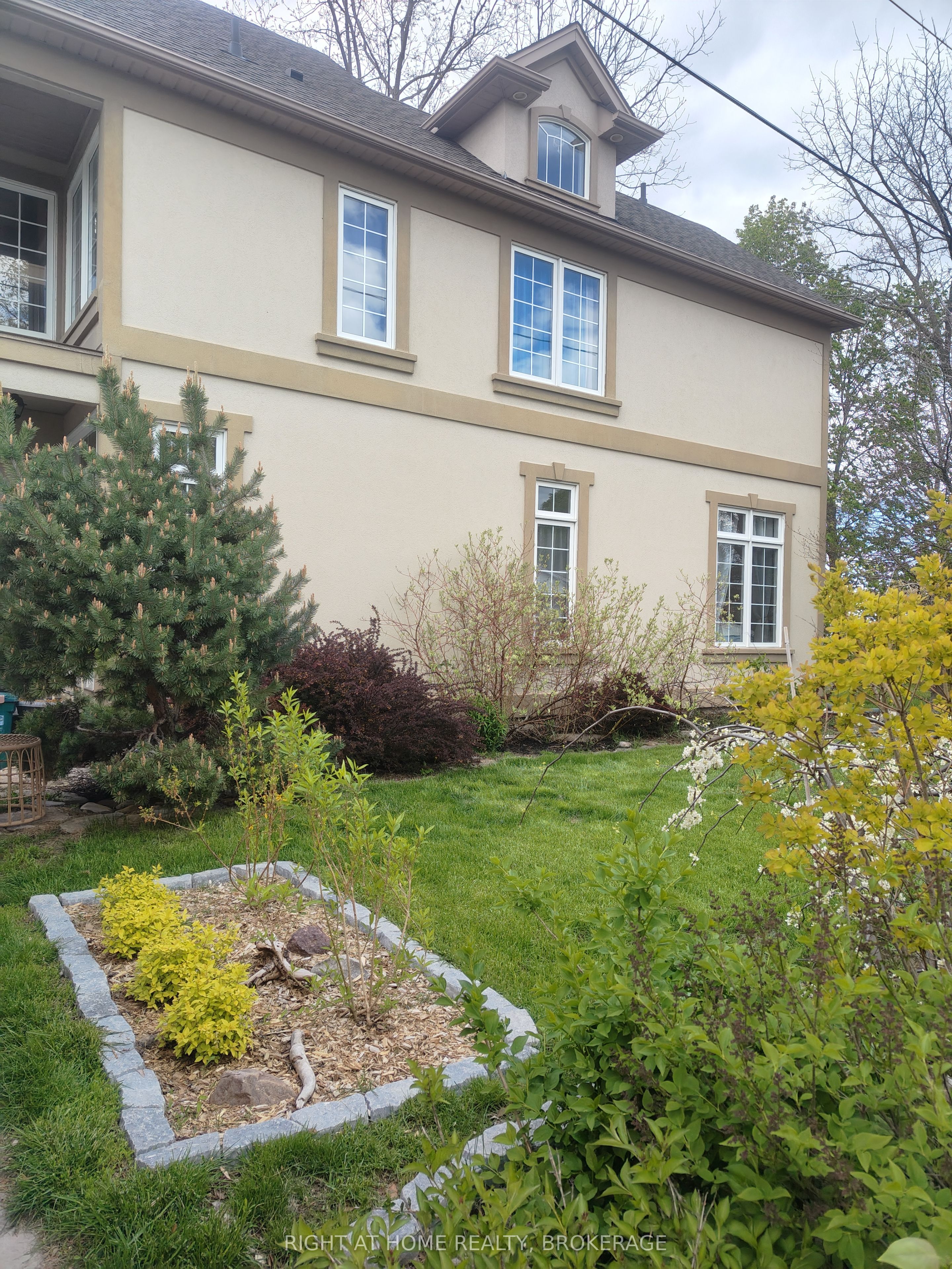 22 Ursula Avenue, St. Catharines, ON L2T 1T1 photo 3