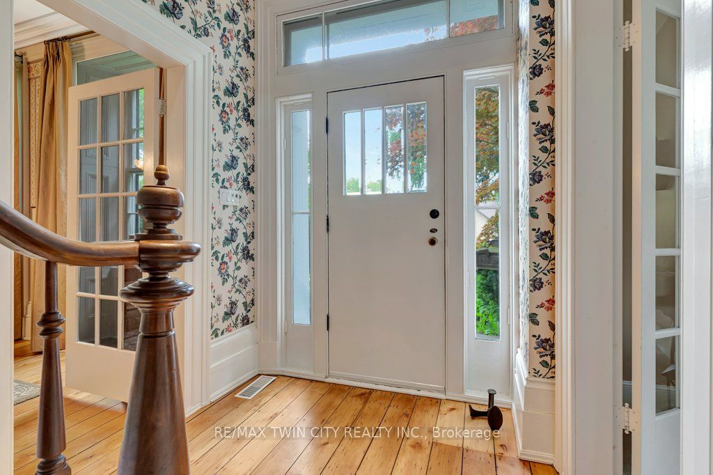 142 GLENMORRIS Street, Cambridge, ON N1S 2Z5 photo 5
