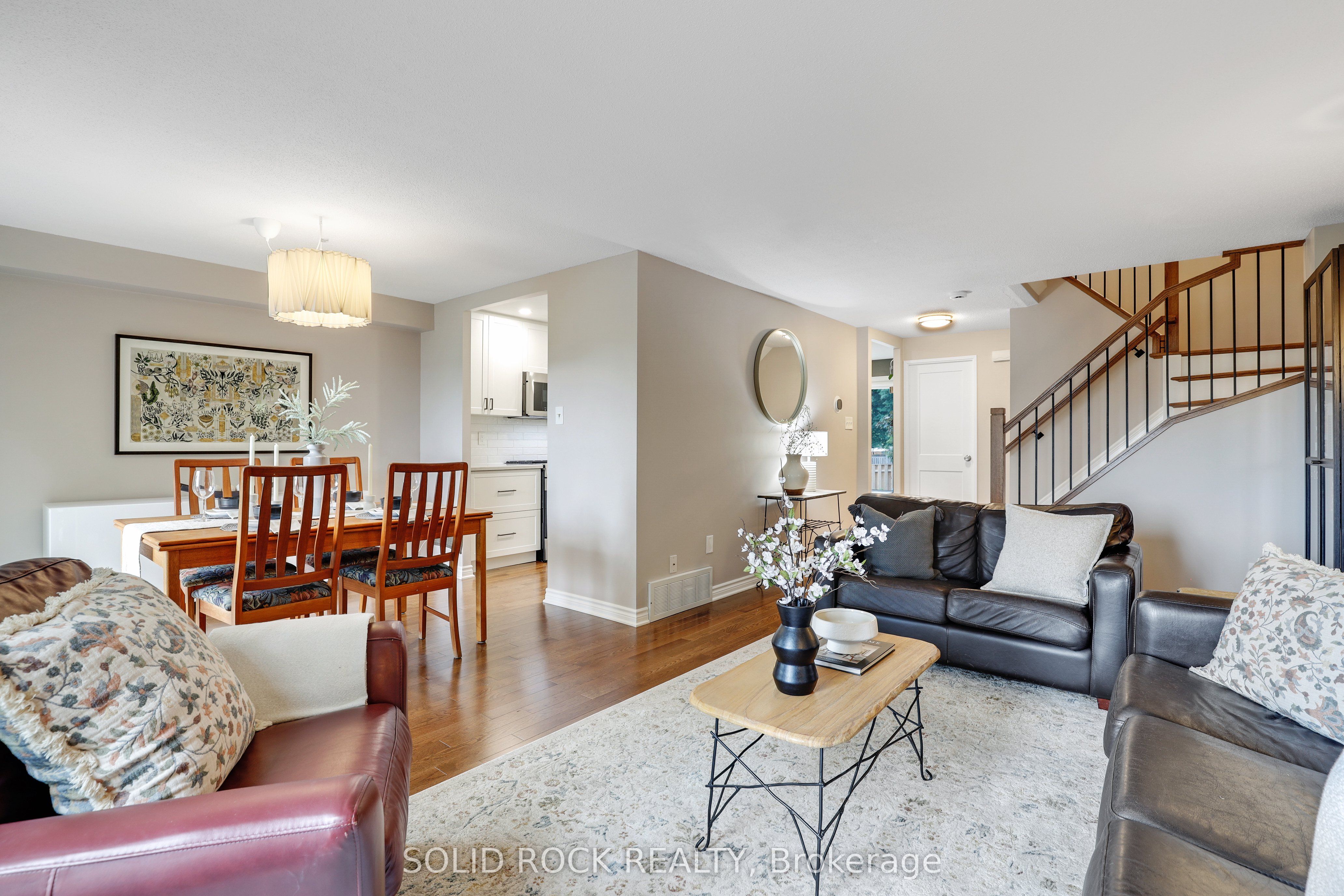 97 Beachview Private, Billings Bridge - Riverside Park and Area, ON K1V 1M7 photo 4