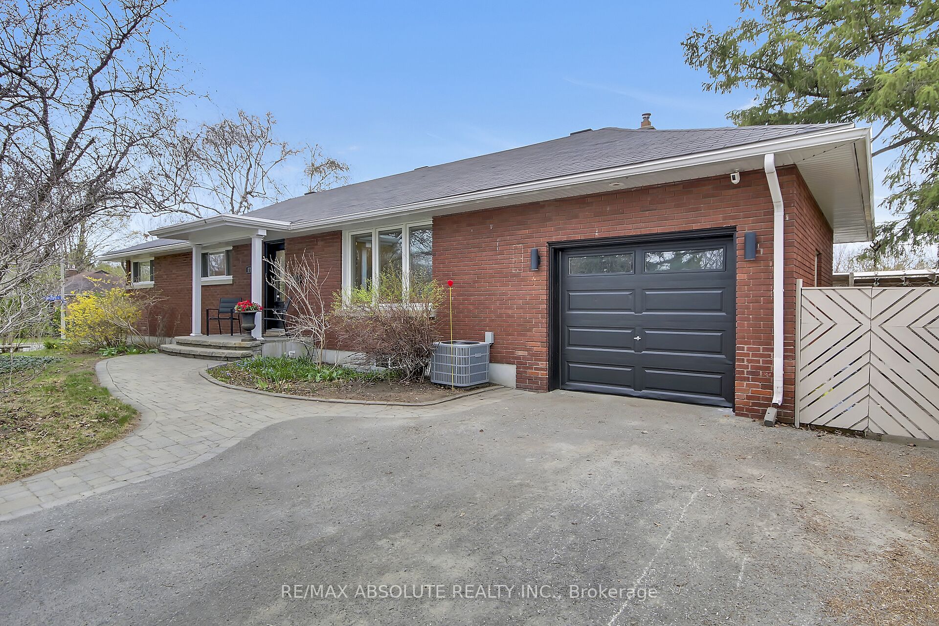 731 Dovercourt Avenue, Carlingwood - Westboro and Area, ON K2A 0W9 photo 2