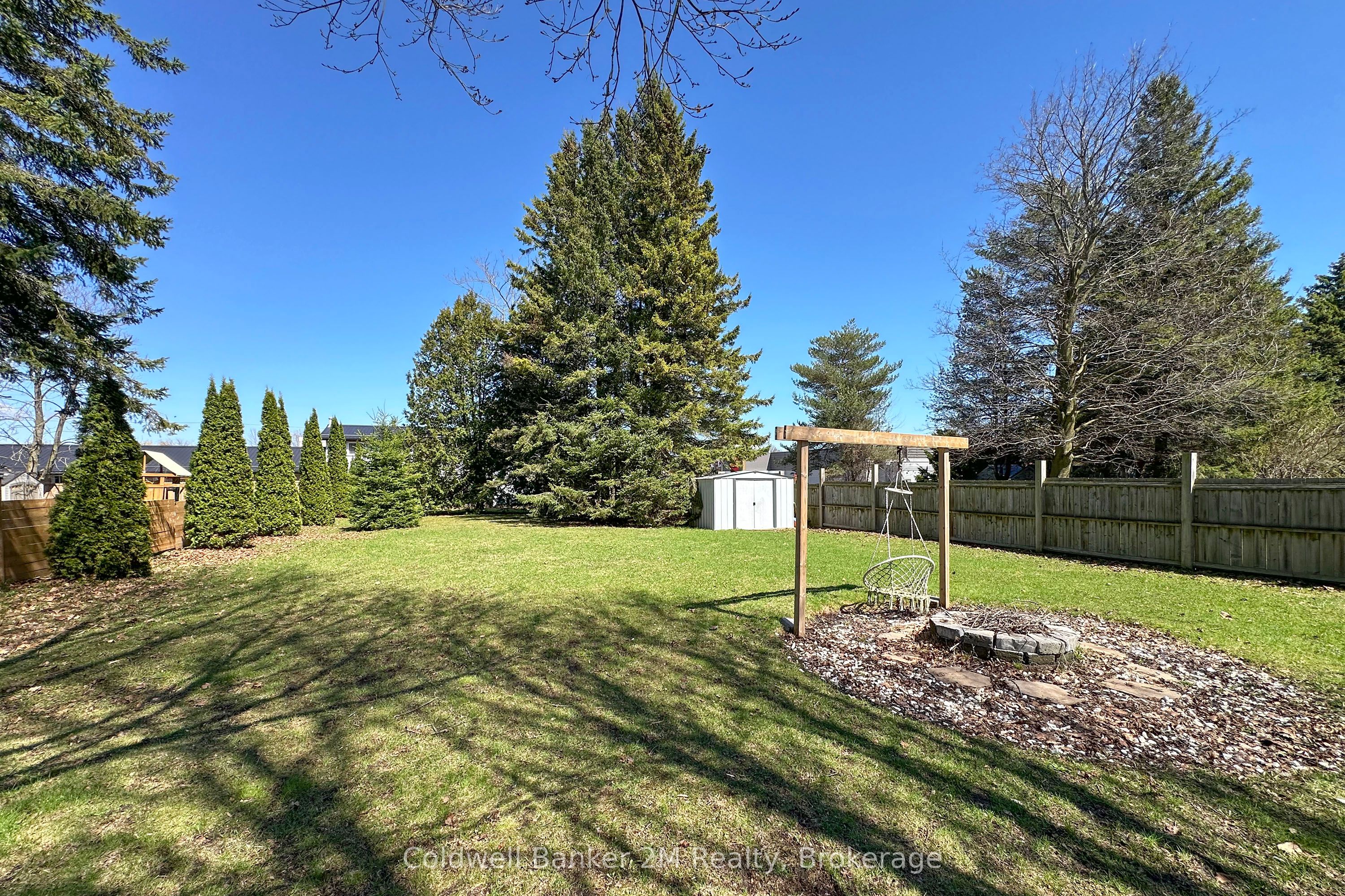 812 Burnham Street, Cobourg, ON K9A 2X7 photo 2