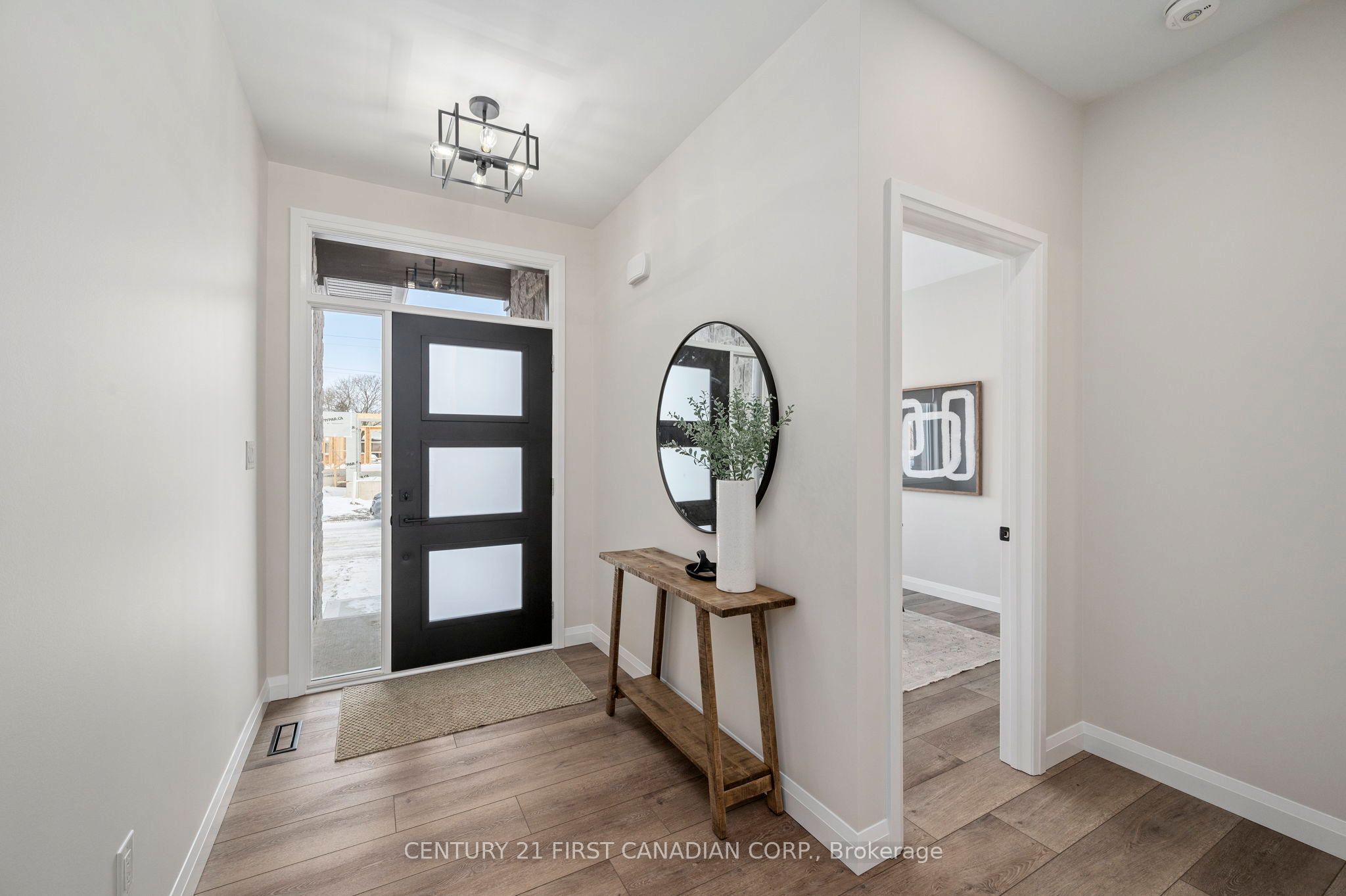 32 Postma Crescent 11, North Middlesex, ON N0M 1A0 photo 3