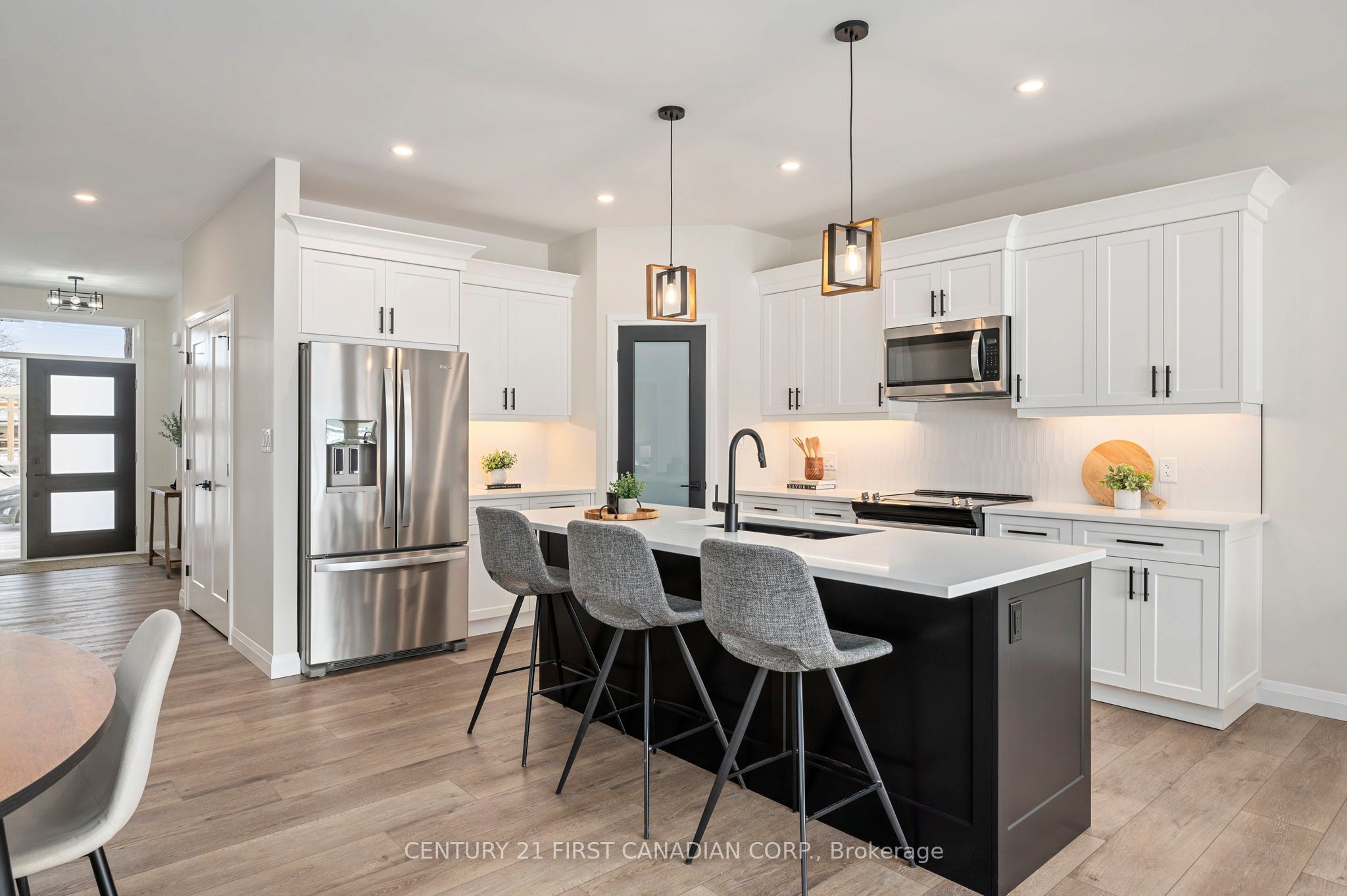 32 Postma Crescent 11, North Middlesex, ON N0M 1A0 photo 5