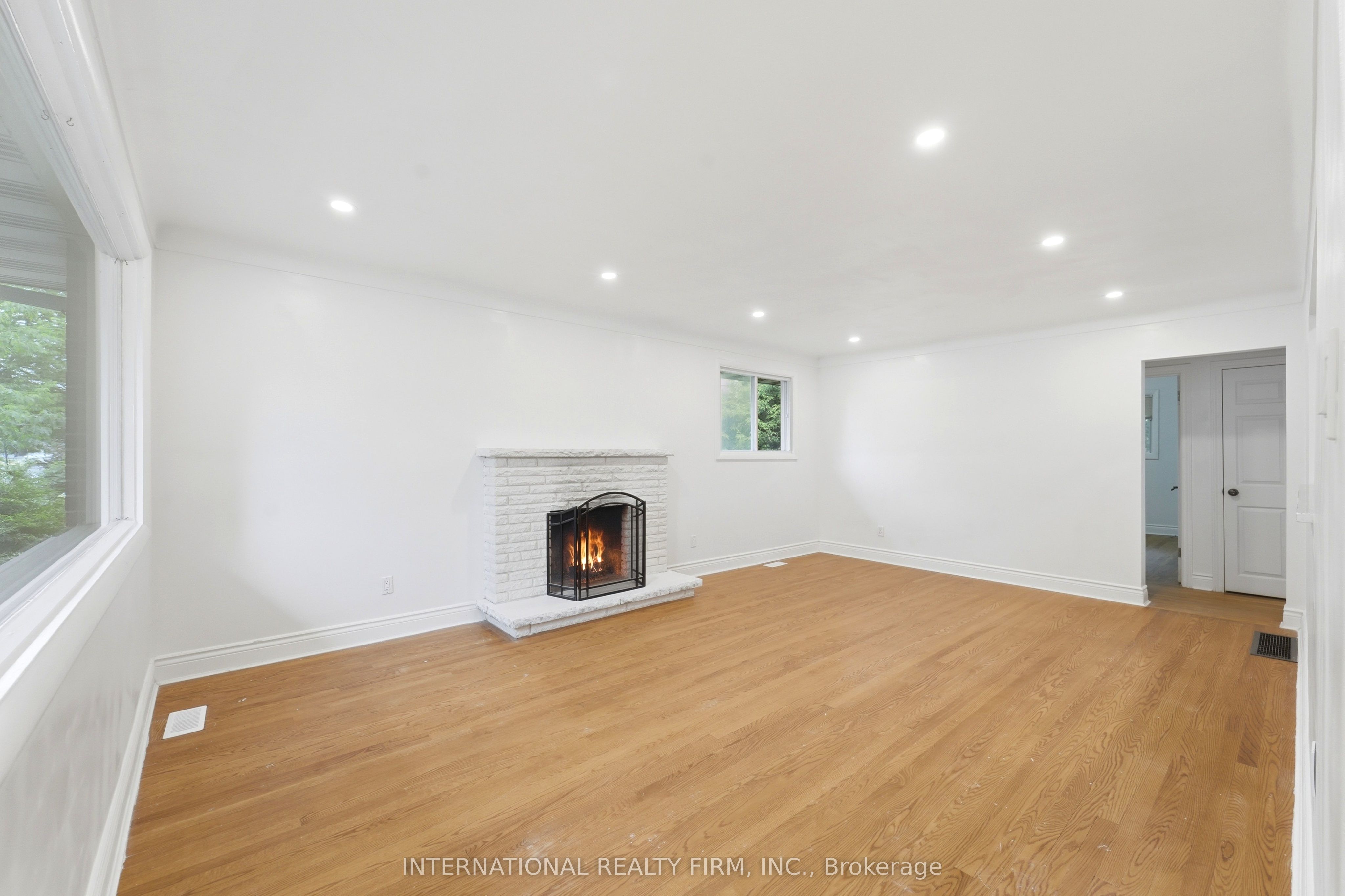 1213 ERINDALE Drive, Belair Park - Copeland Park and Area, ON K2C 2G2 photo 3