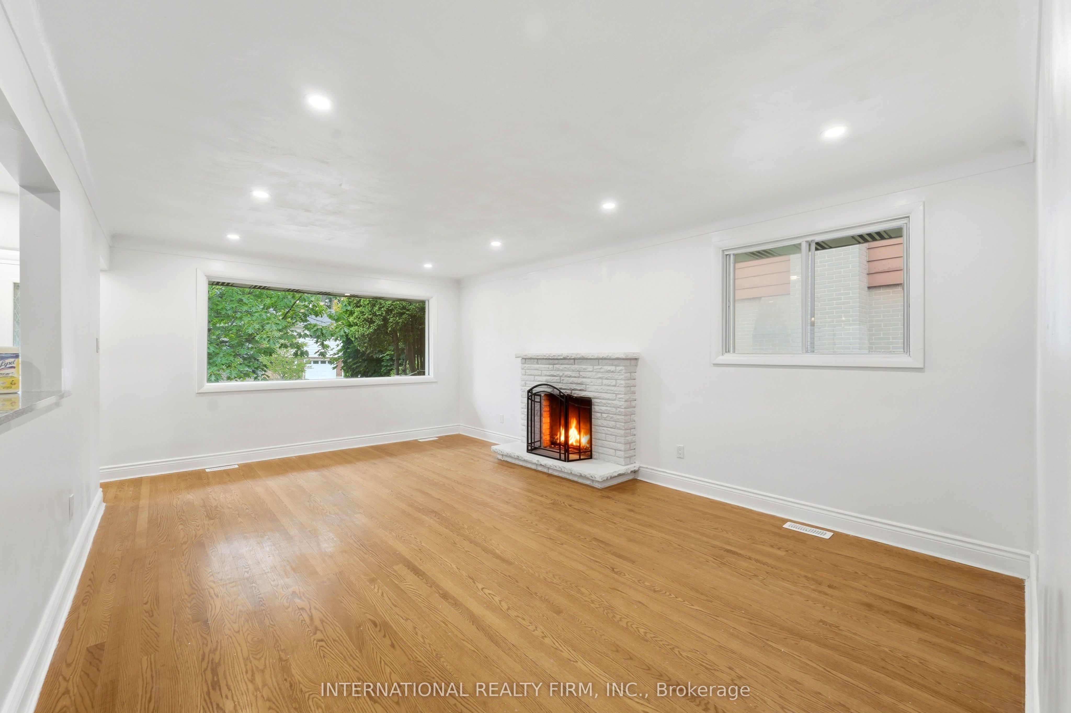 1213 ERINDALE Drive, Belair Park - Copeland Park and Area, ON K2C 2G2 photo 5