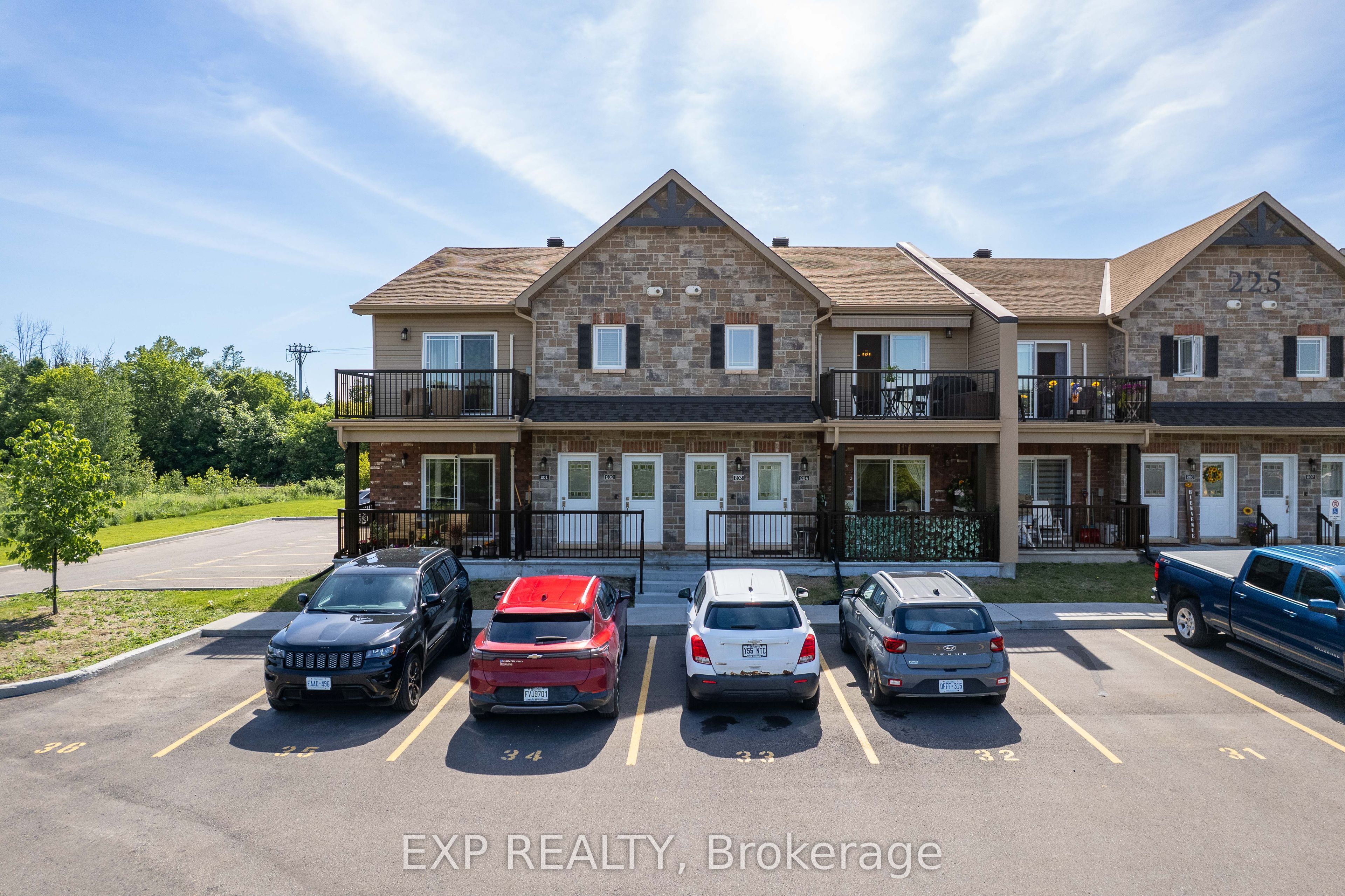 225 SPENCE Avenue 203, Hawkesbury, ON K6A 0B5