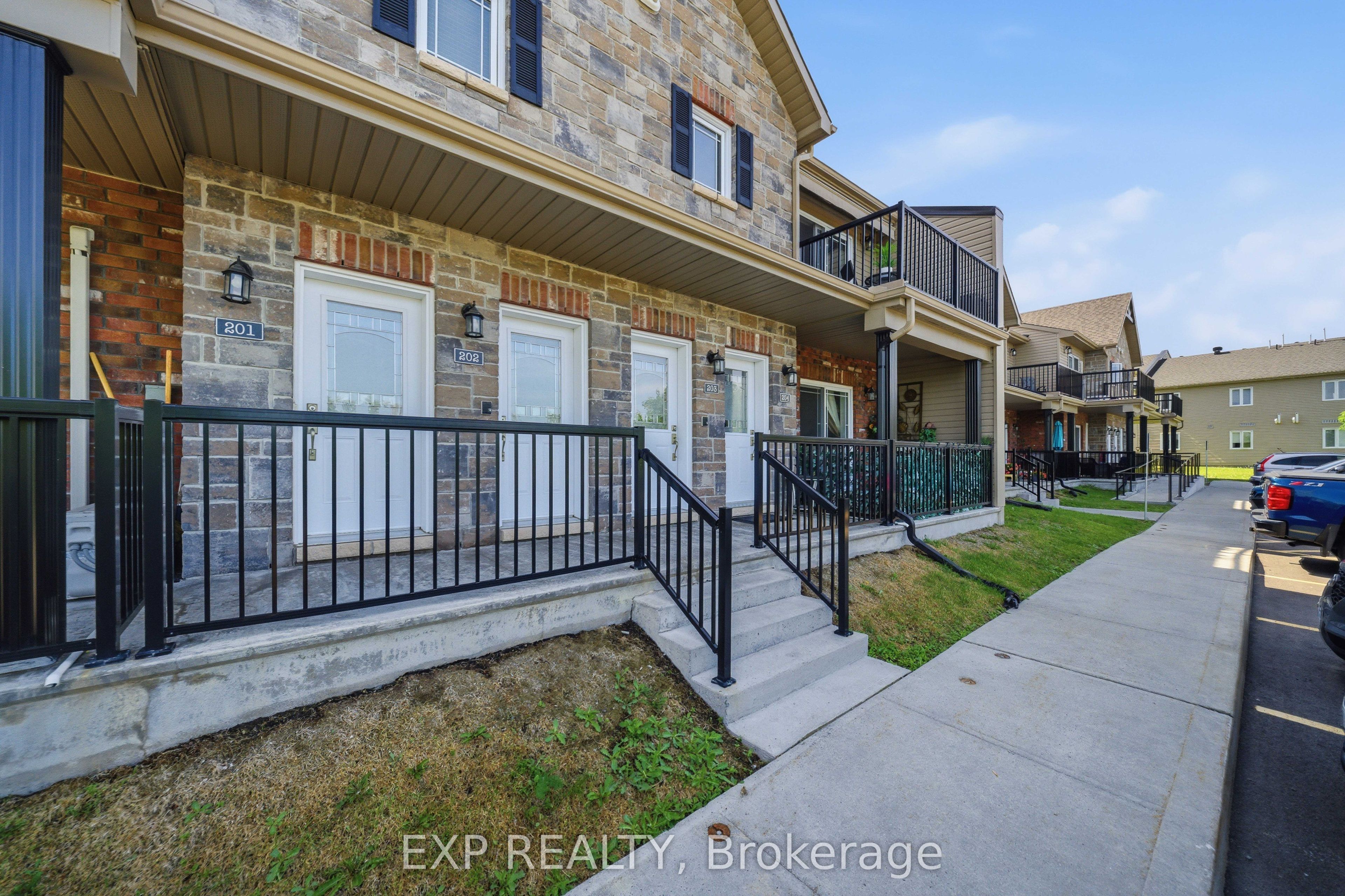 225 SPENCE Avenue 203, Hawkesbury, ON K6A 0B5 photo 2