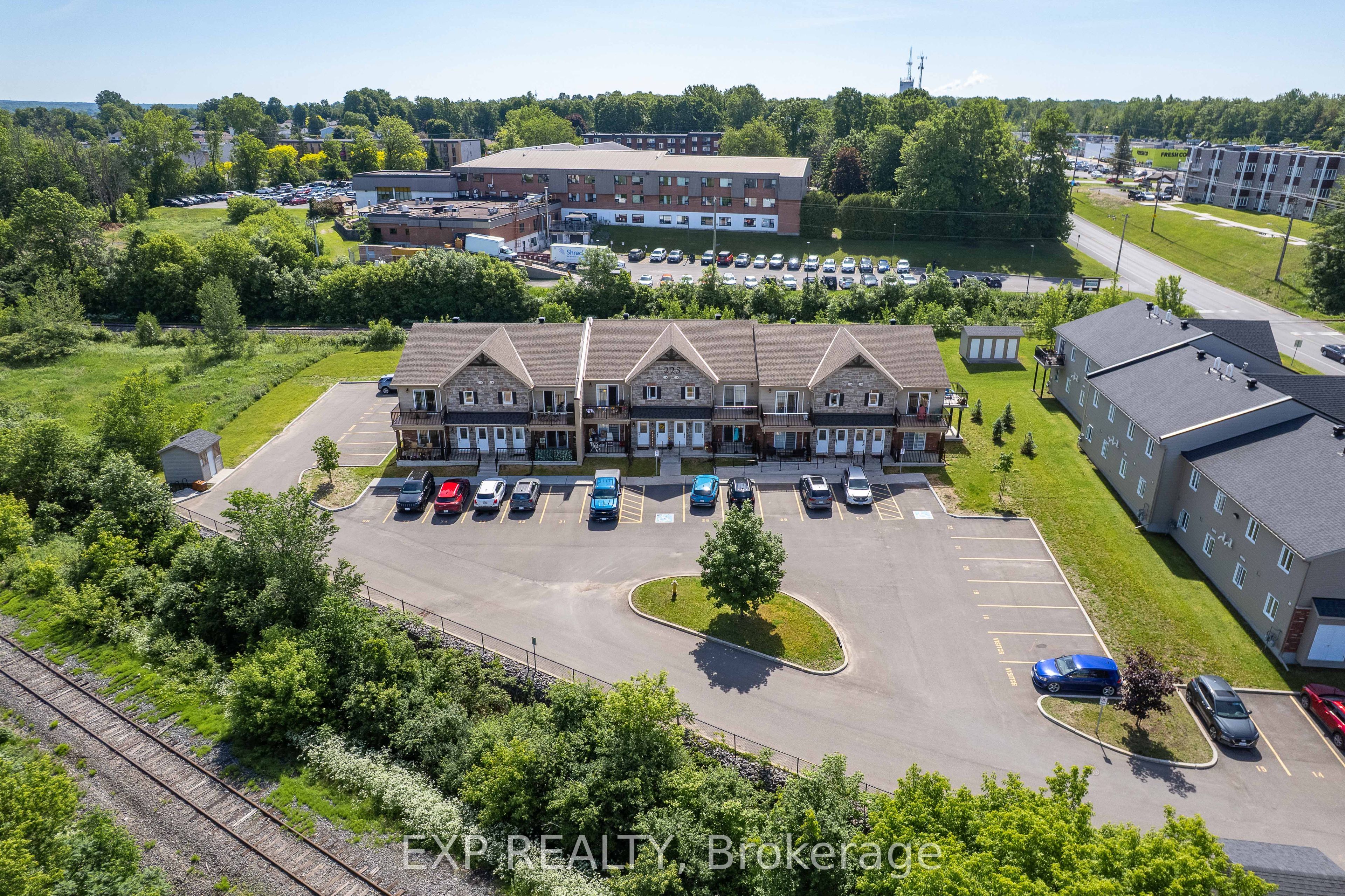 225 SPENCE Avenue 203, Hawkesbury, ON K6A 0B5 photo 4