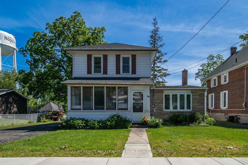 235 East Street, Greater Napanee, ON K7R 1S9 photo 3