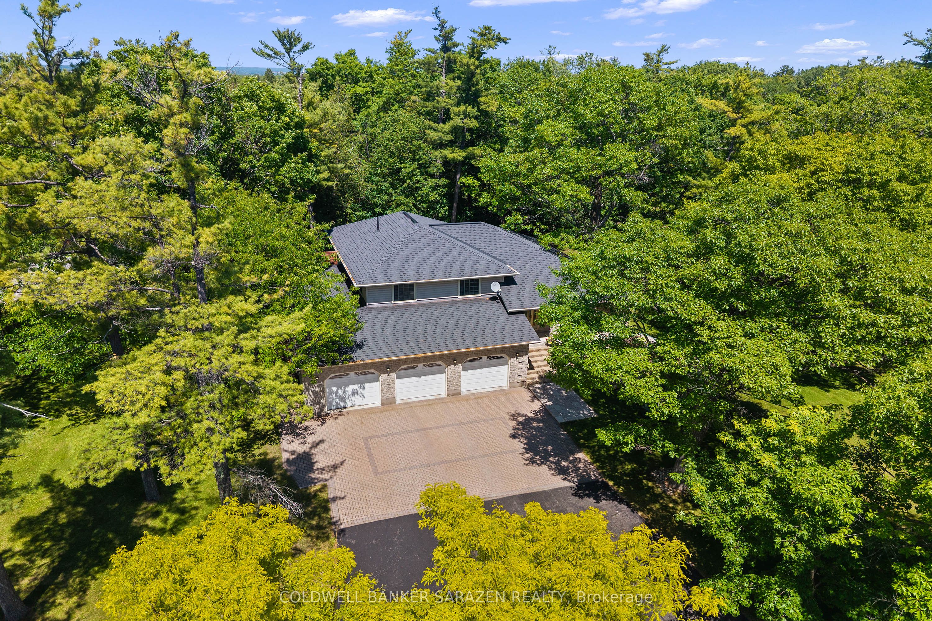 1684 Usborne Street, McNab/Braeside, ON K0A 1G0 photo 2