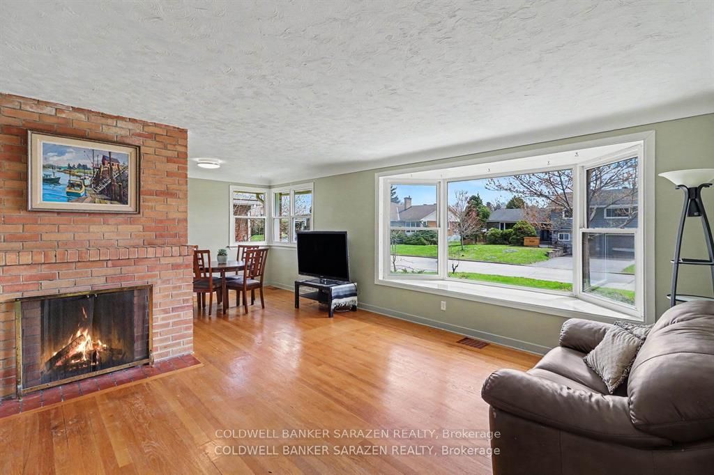 1421 Palen Avenue, Alta Vista and Area, ON K1H 7E6 photo 4