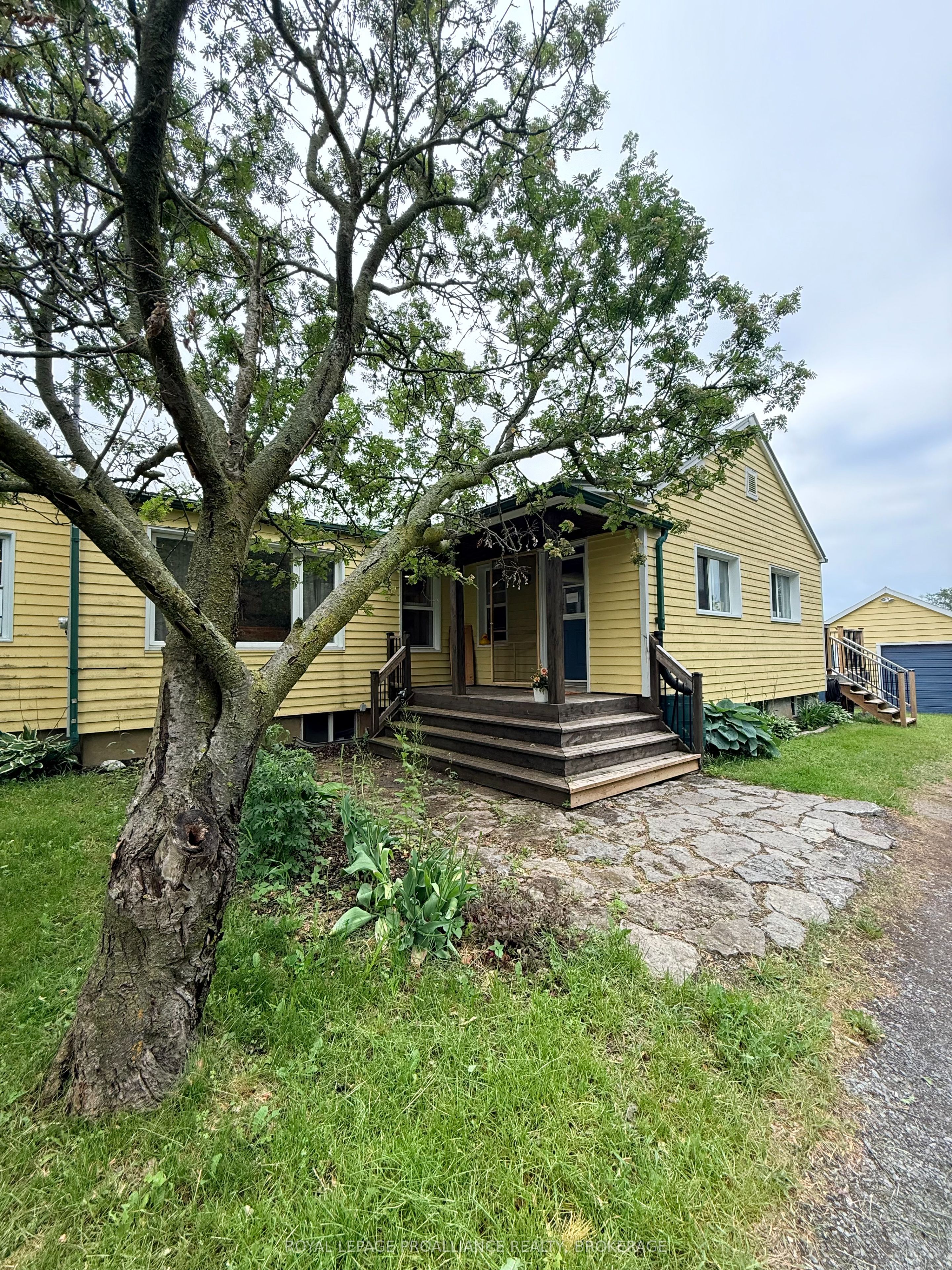 5790 County Road 2, Loyalist, ON K0H 2H0 photo 4