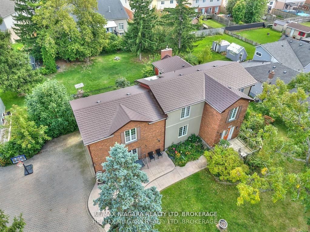 7060 Garner Road, Niagara Falls, ON L2E 6S4 photo 2