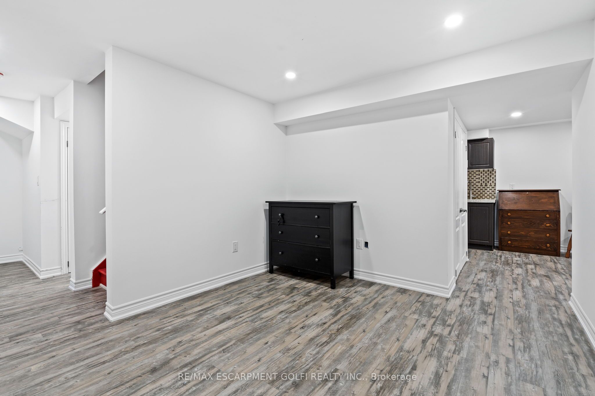 6087 Eaglewood Drive Lower, Niagara Falls, ON L2G 0A7 photo 4