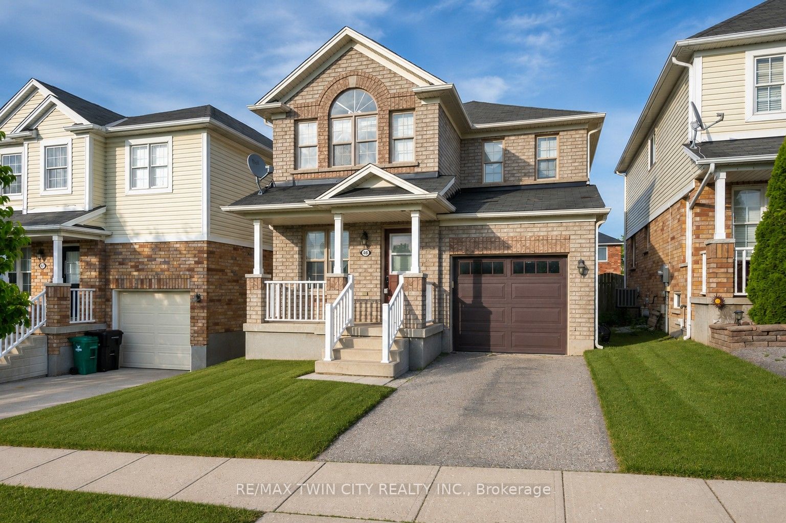 48 Griffiths Avenue, Cambridge, ON N1P 1J6 photo 2