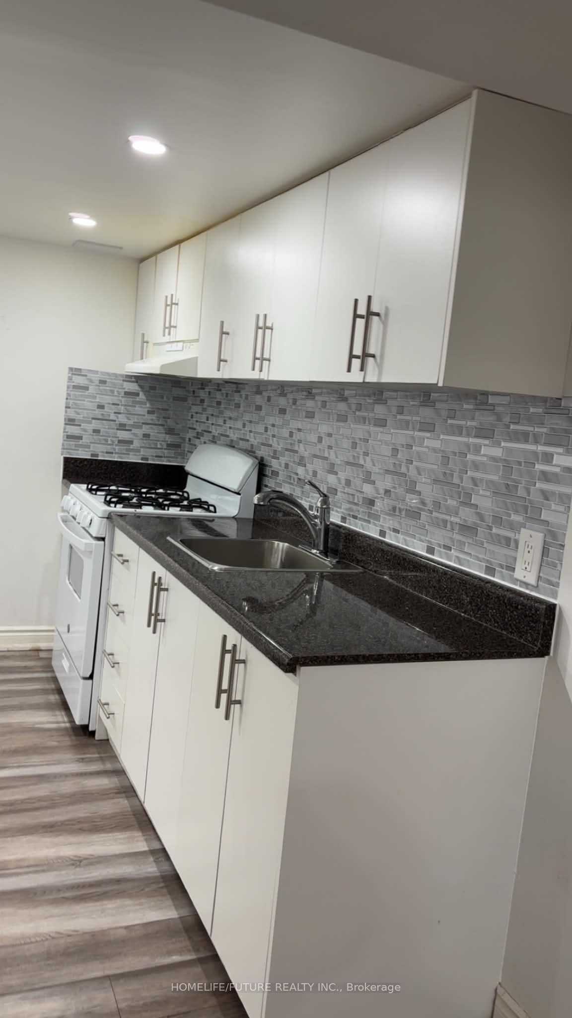 17 Villeneuve Crescent, London East, ON N5V 1M7 photo 5