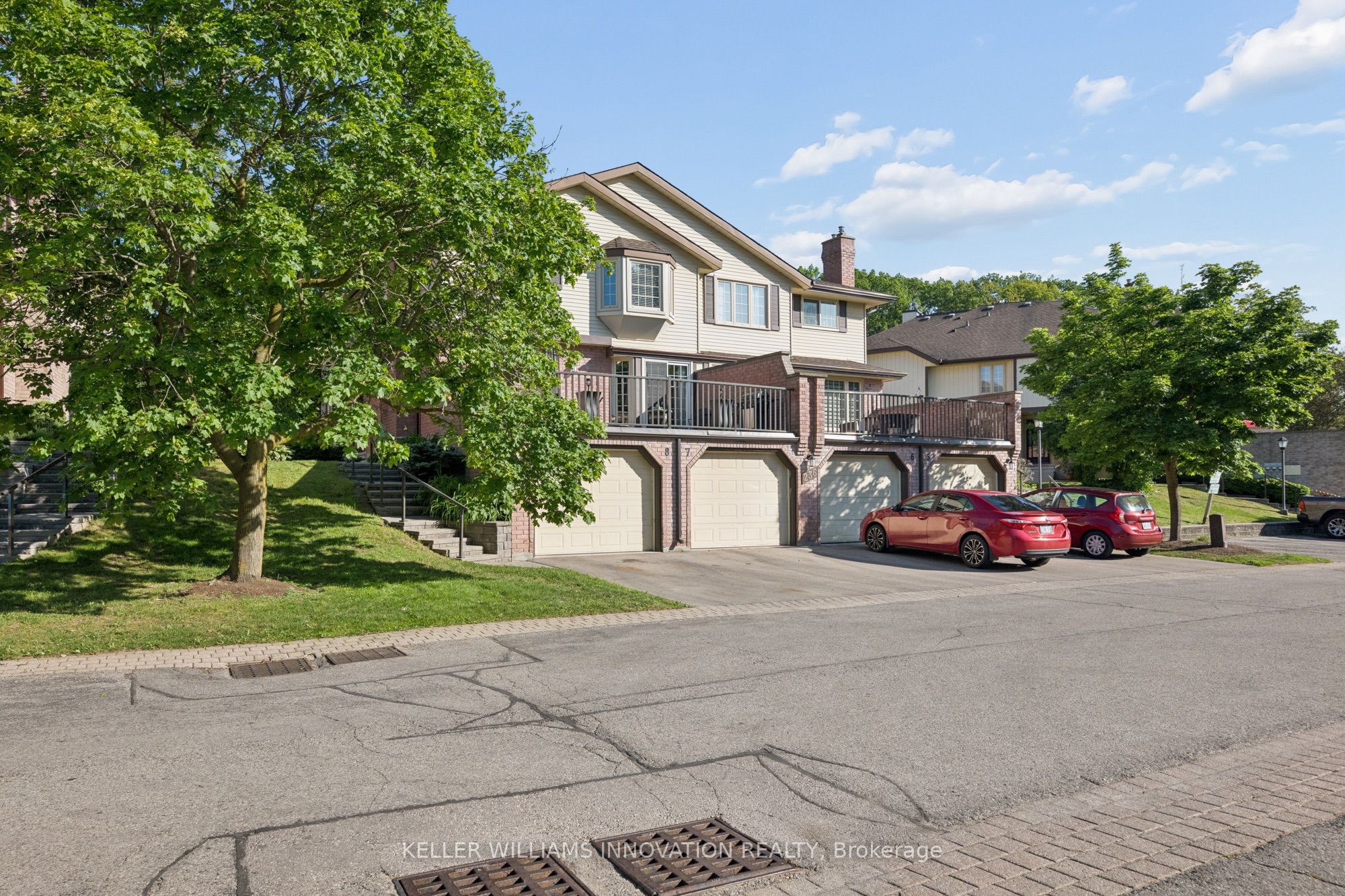 236 Kingswood Drive 8, Kitchener, ON N2E 2K2 photo 3