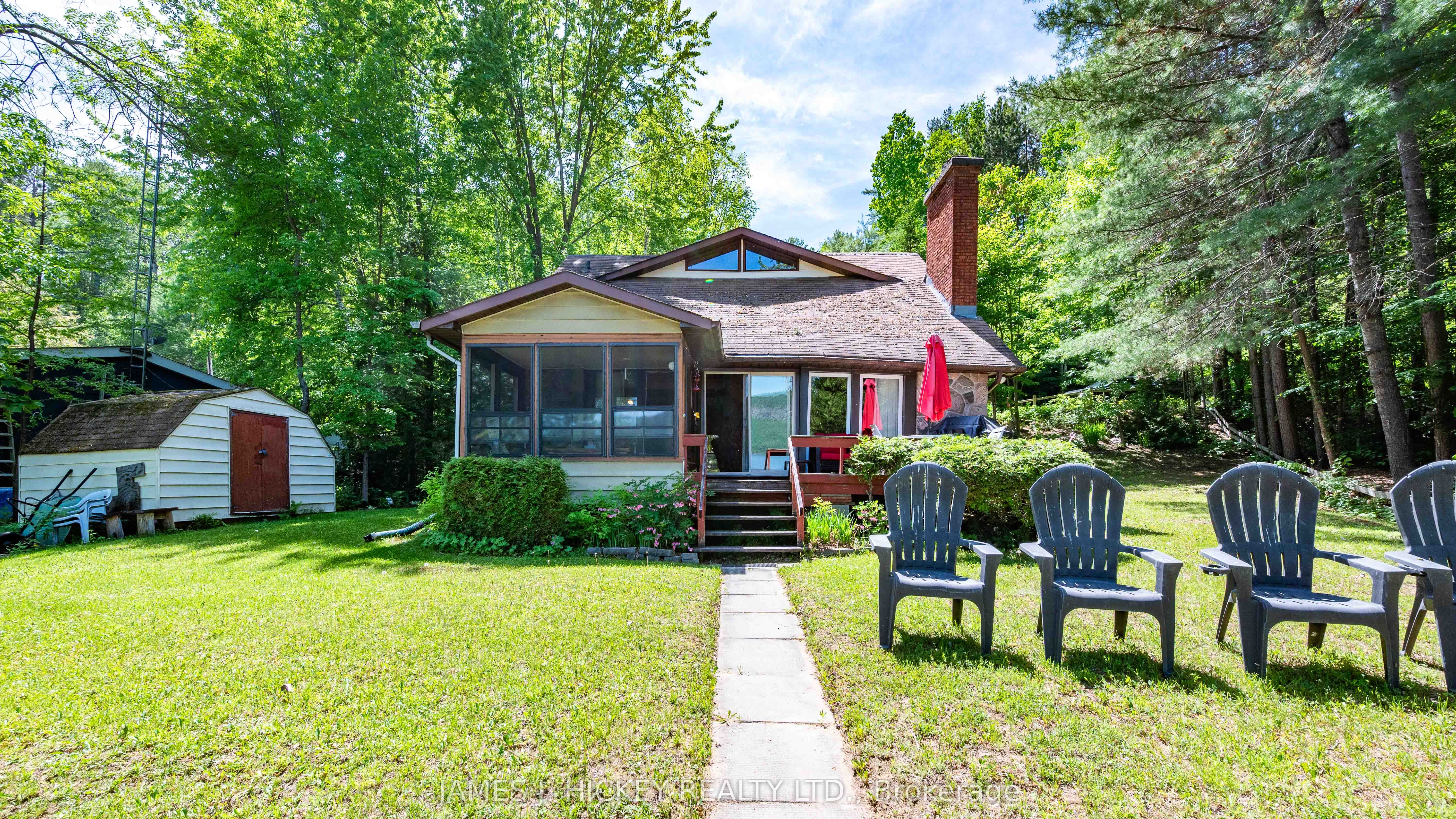 31 Beaverbrook Lane, Deep River, ON K0J 1P0