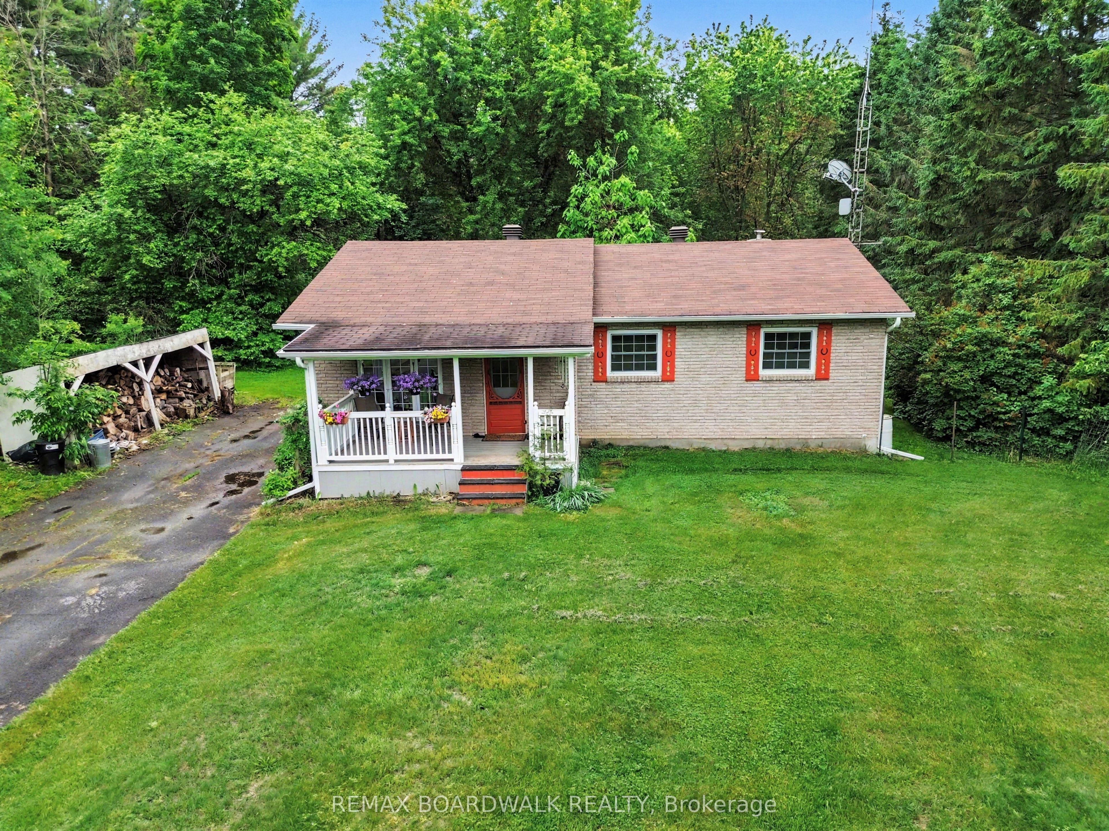 3260 Tolmies Corners Road, North Stormont, ON K0C 1C0 photo 3