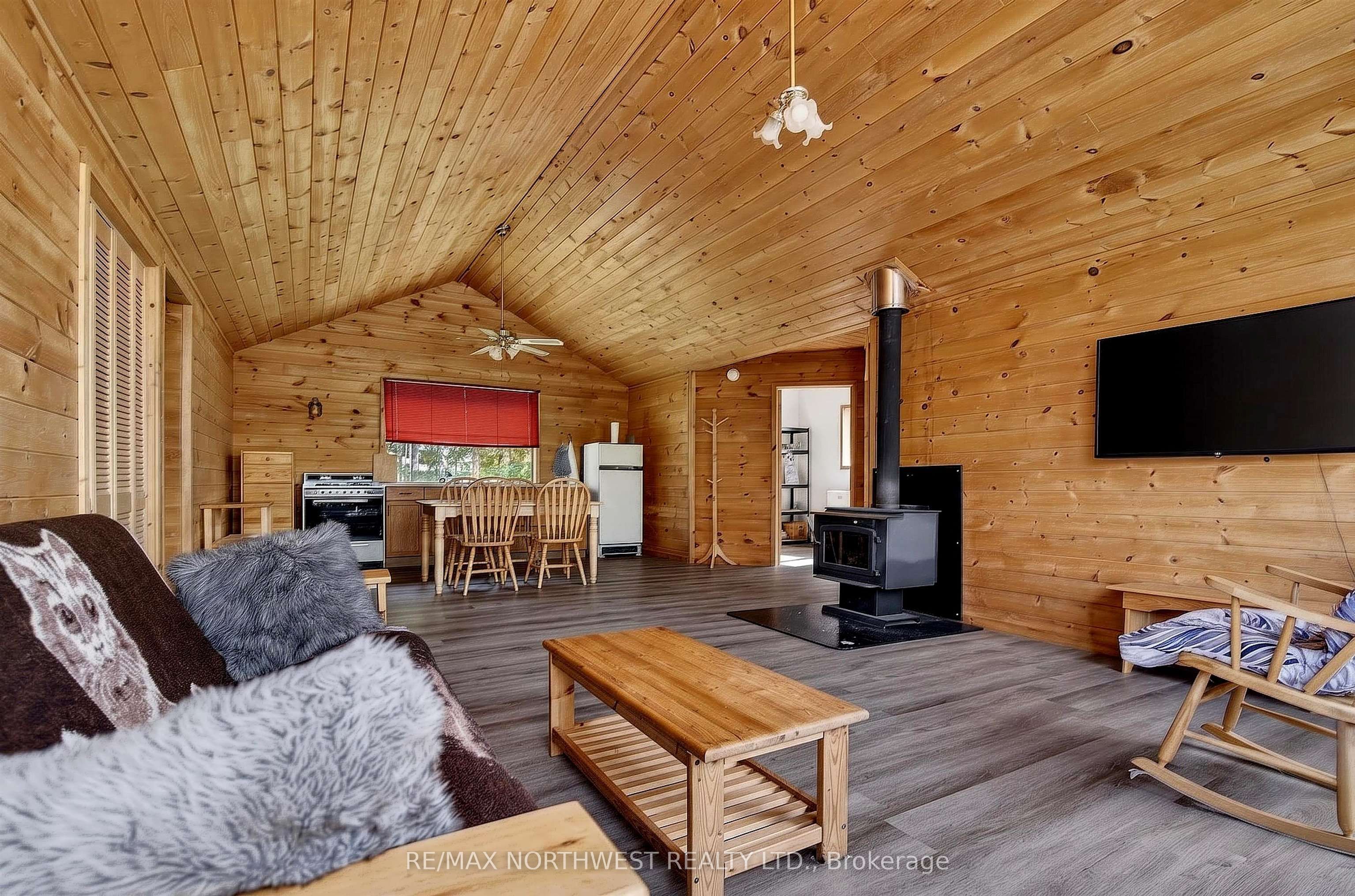 2747 Moore Bay, Sioux Narrows-Nestor Falls, ON P0X 1H0 photo 5