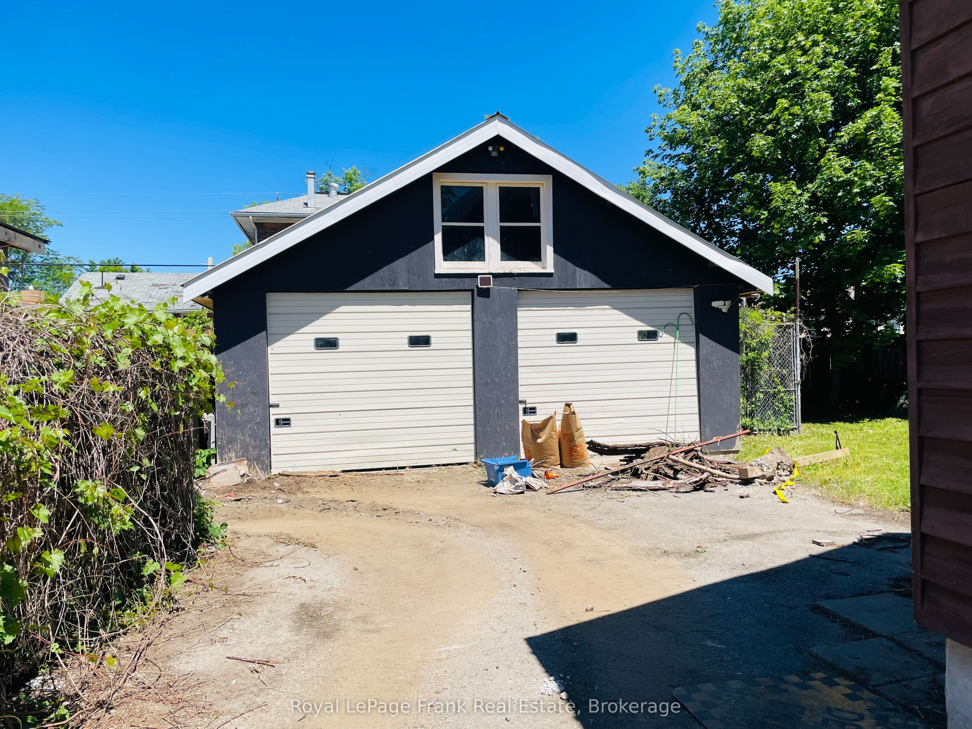 438 Rose Avenue, Peterborough, ON K9J 4E4 photo 4