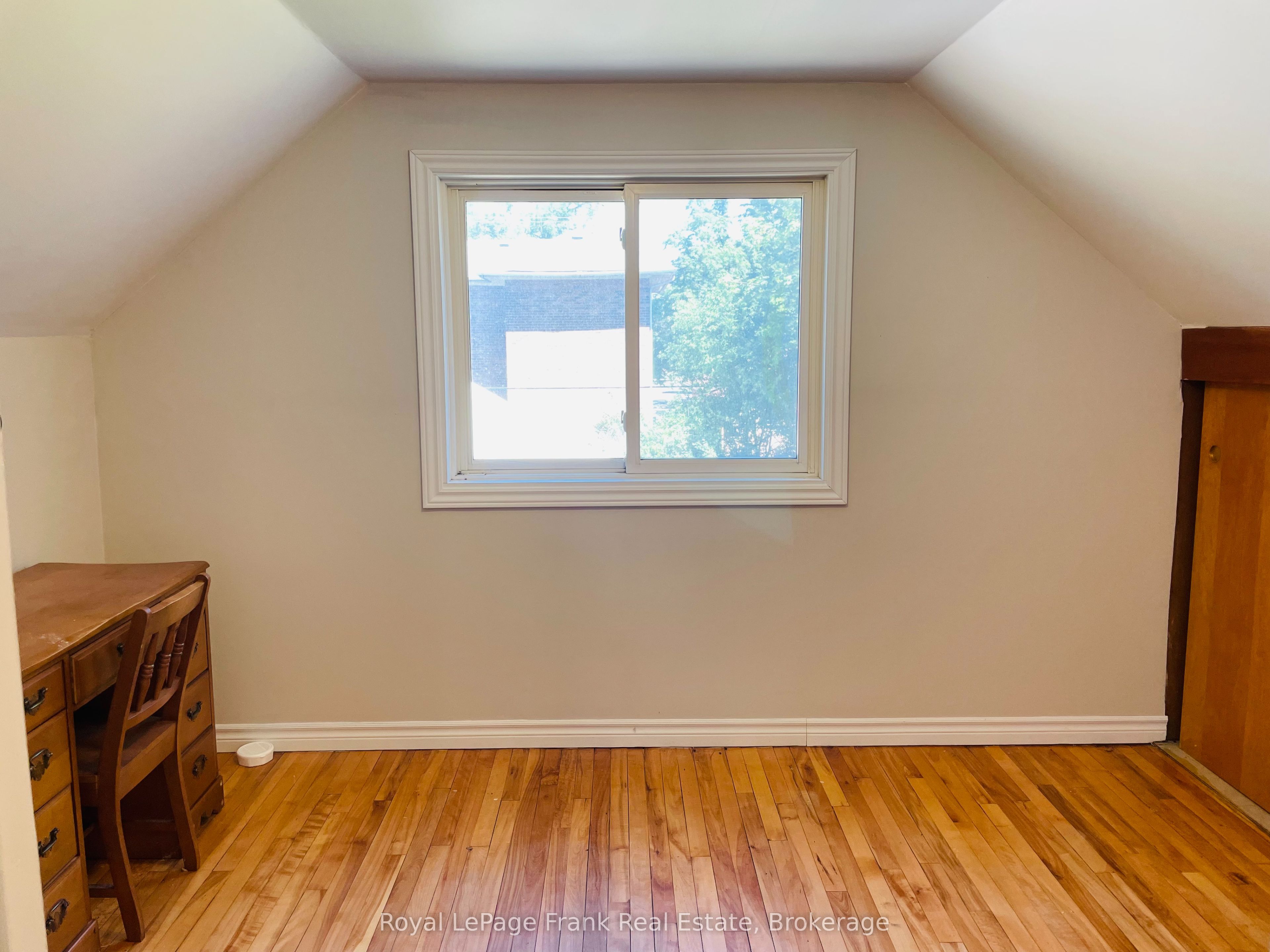 438 Rose Avenue, Peterborough, ON K9J 4E4 photo 5