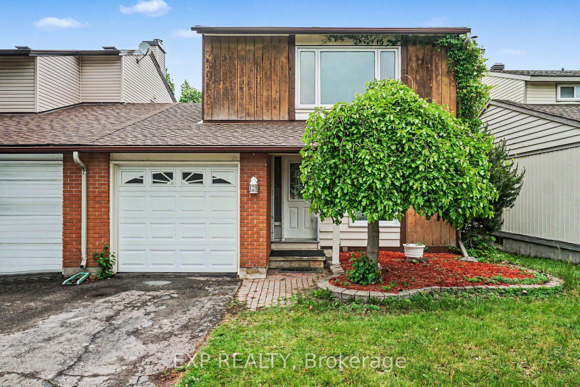 82 Sherway Drive, Barrhaven, ON K2J 1N8 photo 2