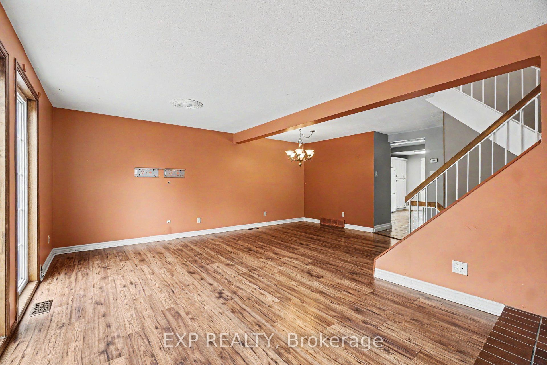 82 Sherway Drive, Barrhaven, ON K2J 1N8 photo 5