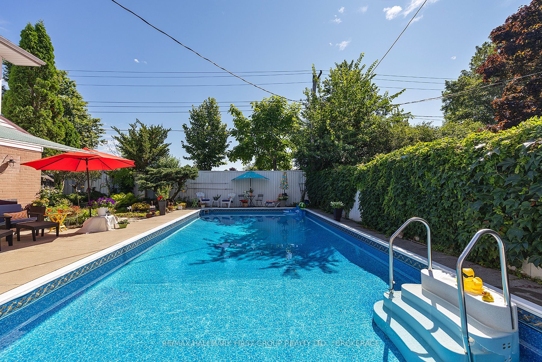 19 Dedrick Drive, Kingston, ON K7M 2V4 photo 2