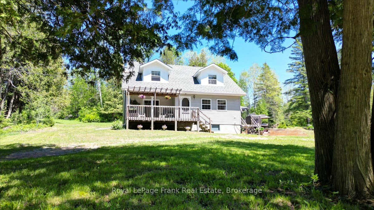 2523 Old Hastings Road, Limerick, ON K0L 1P0