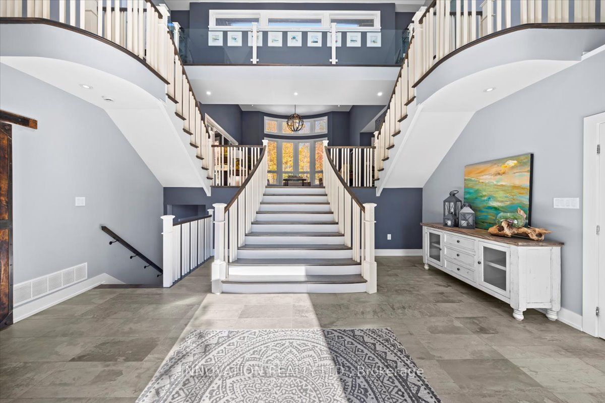 332 Carp Highlands Court, Carp - Huntley Ward, ON K0A 1L0 photo 3