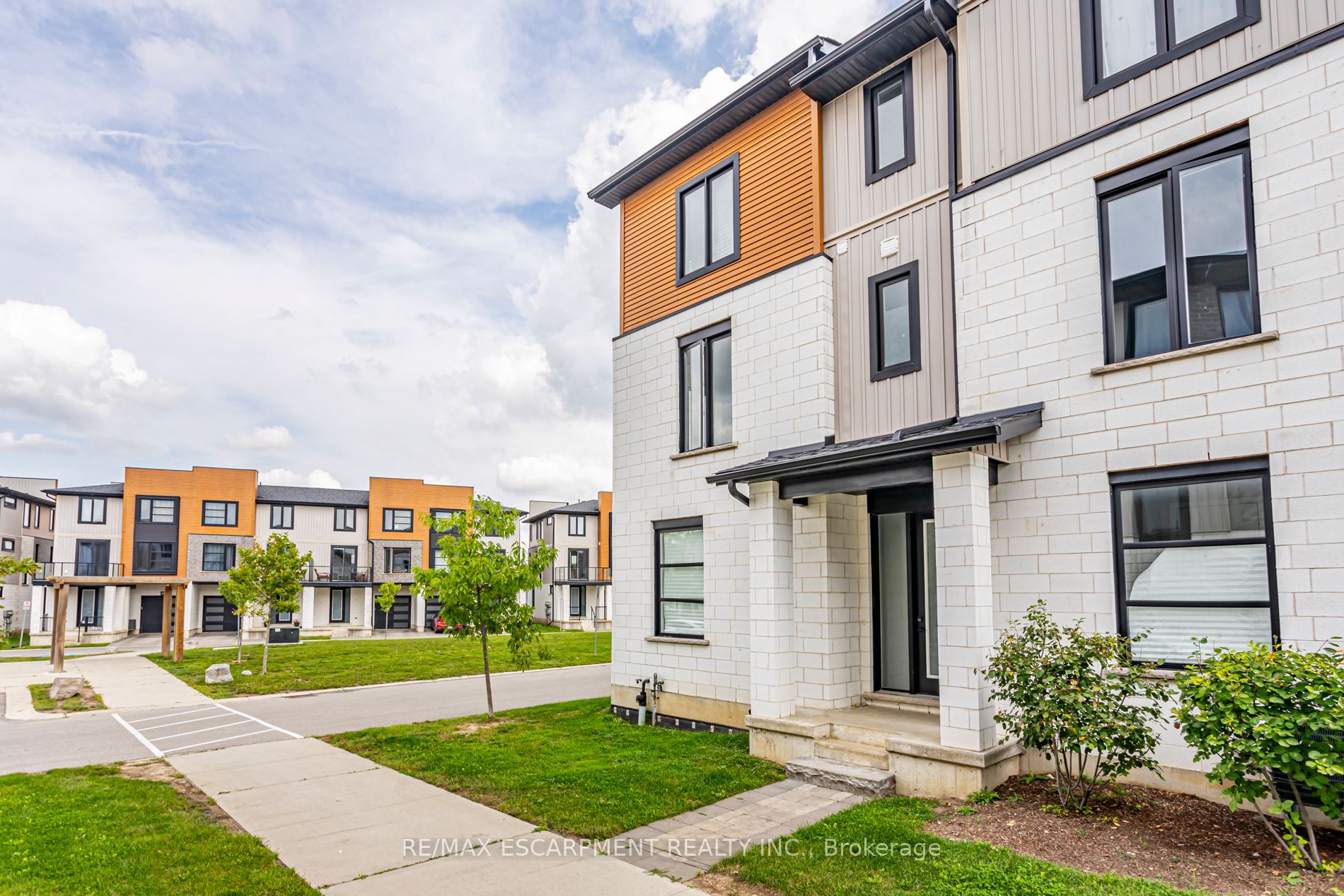 941 Manhattan Way, London North, ON N6G 0J7 photo 5