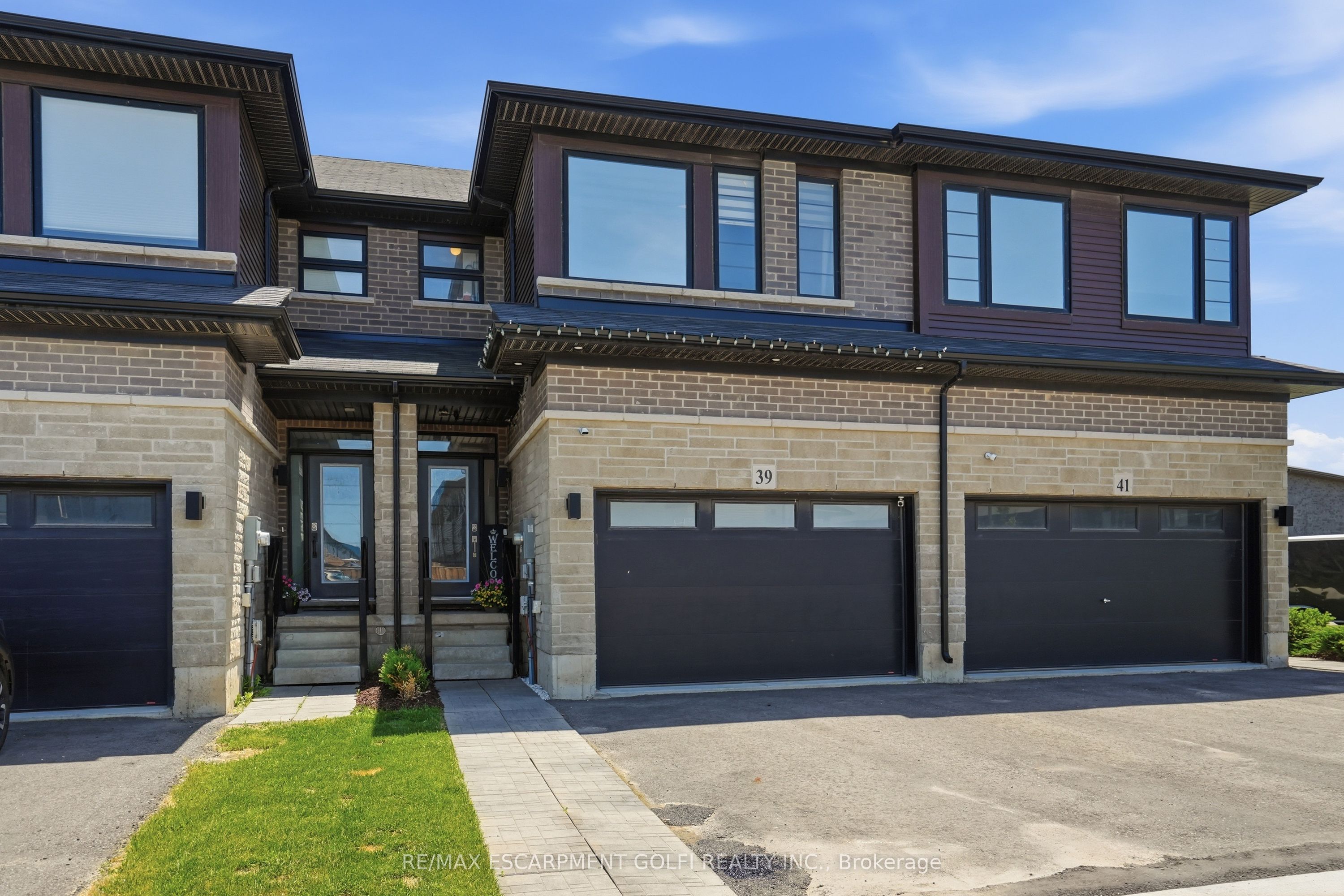 39 BELLHOUSE Avenue, Brantford, ON N3T 0T7 photo 2
