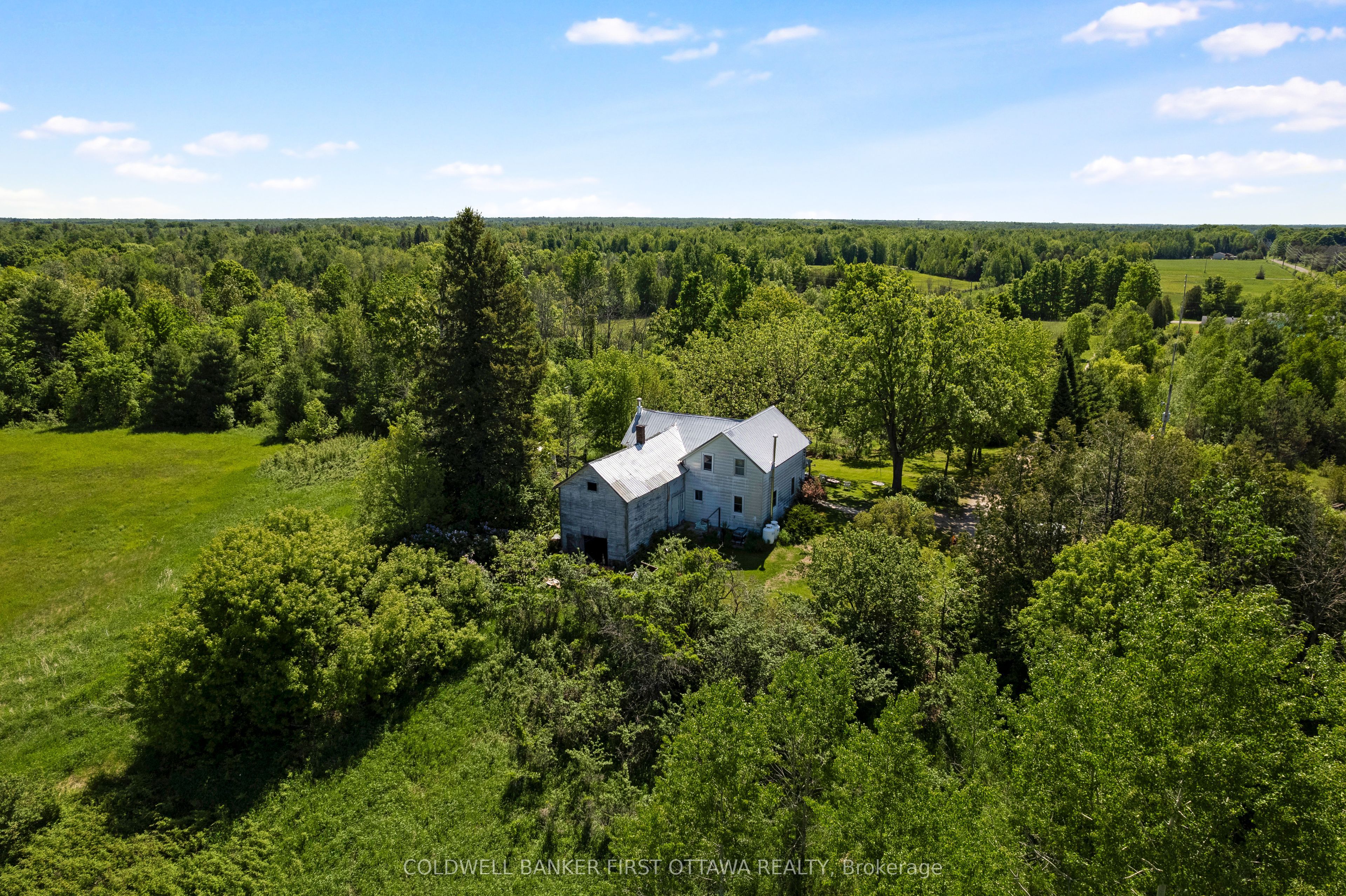 400 Buttermilk Hill Road, Drummond/North Elmsley, ON K7H 3C3 photo 3