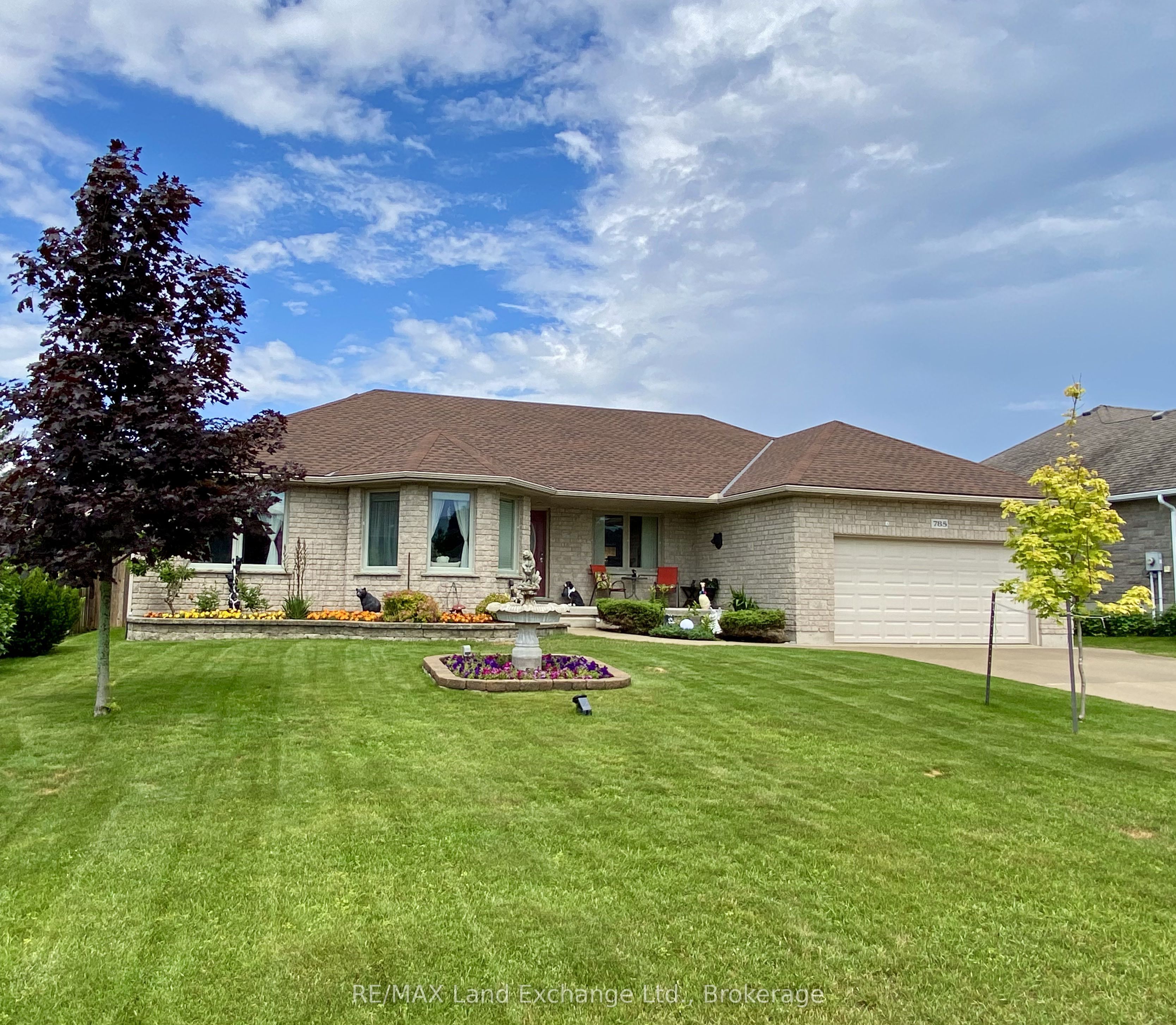 785 Woodland Drive, Saugeen Shores, ON N0H 2C4